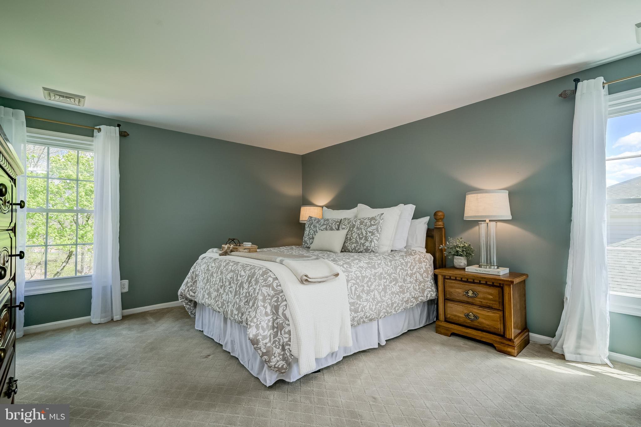 POTOMAC CHASE - Residential