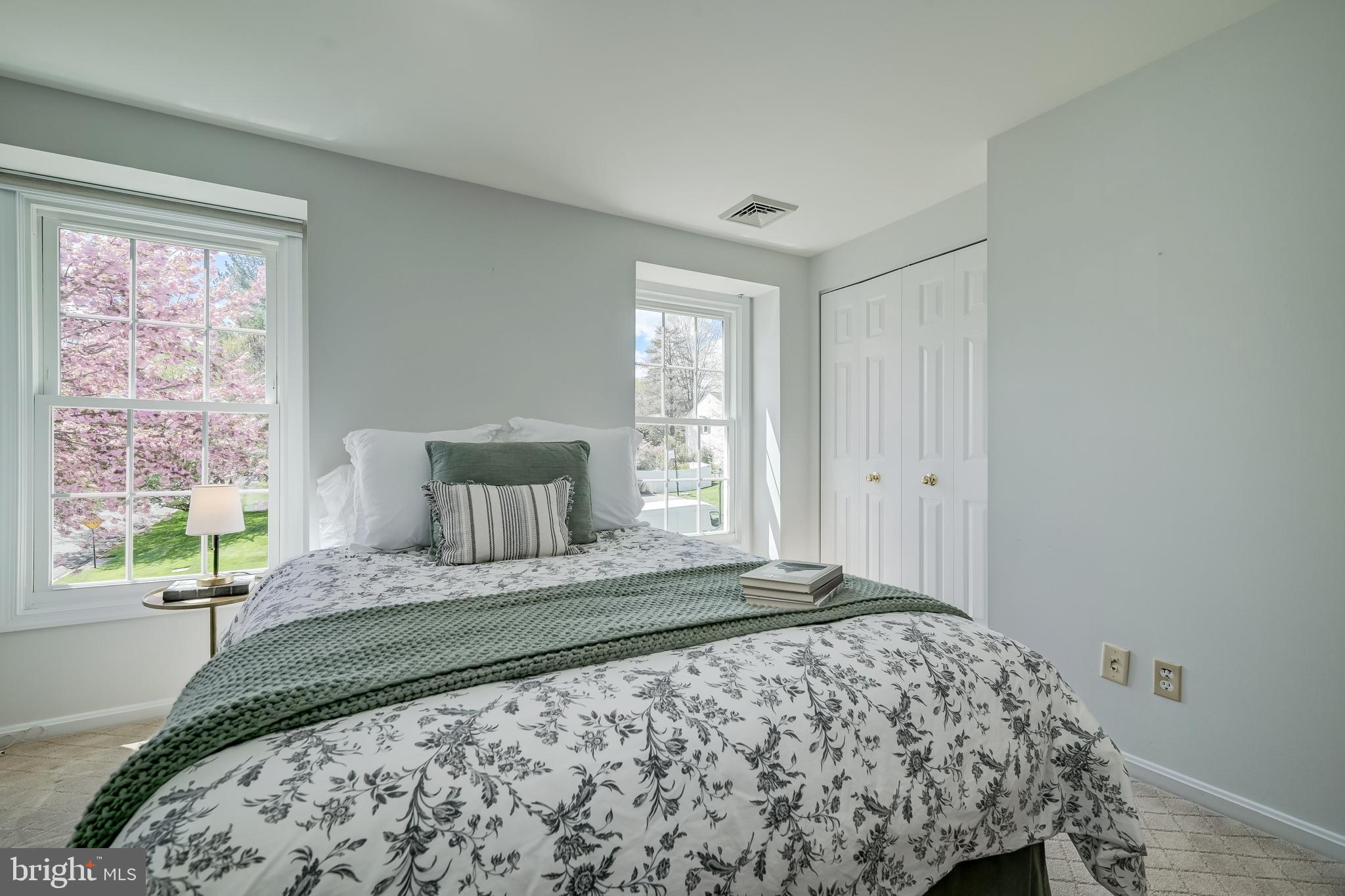 POTOMAC CHASE - Residential