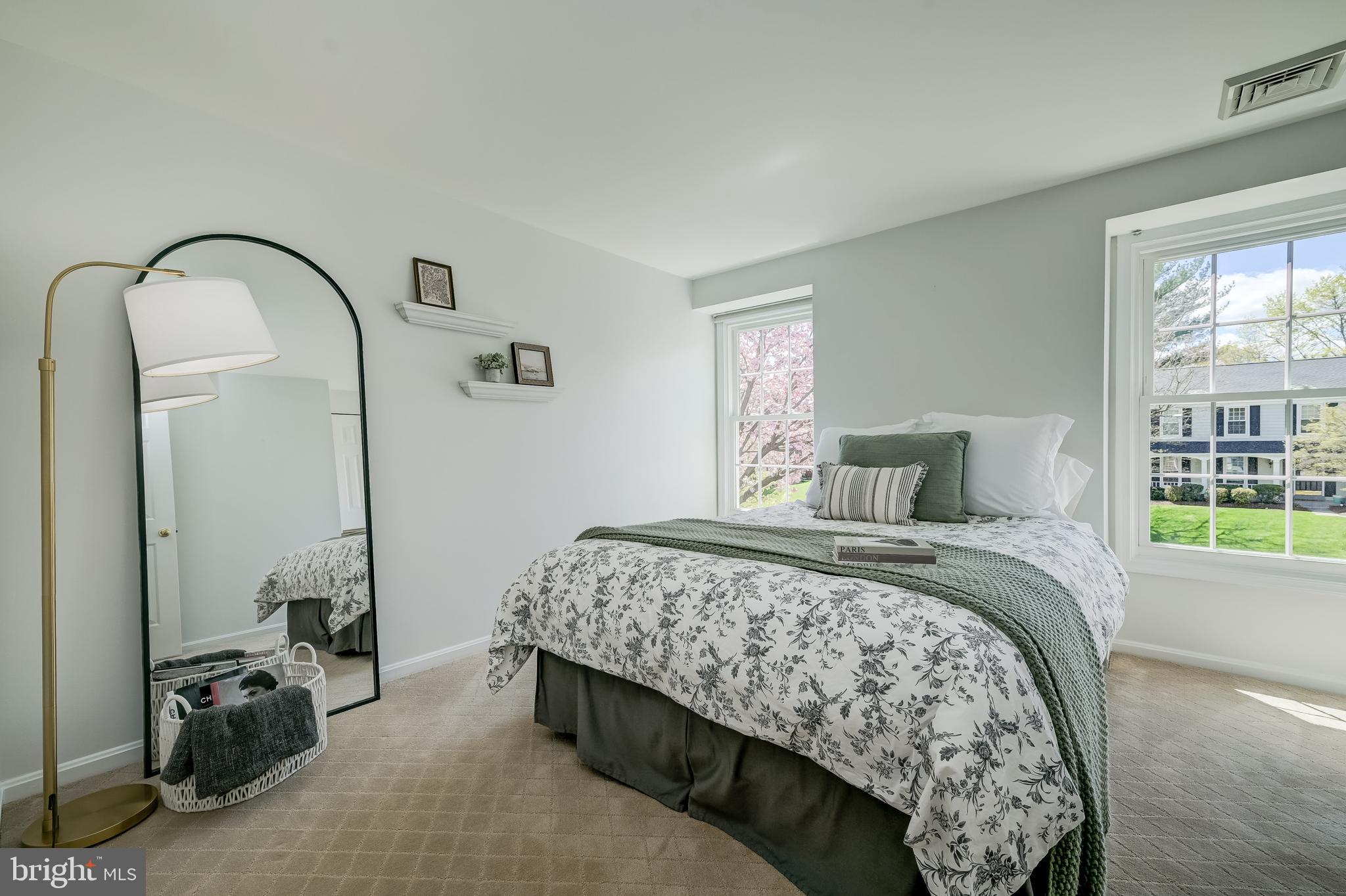 POTOMAC CHASE - Residential