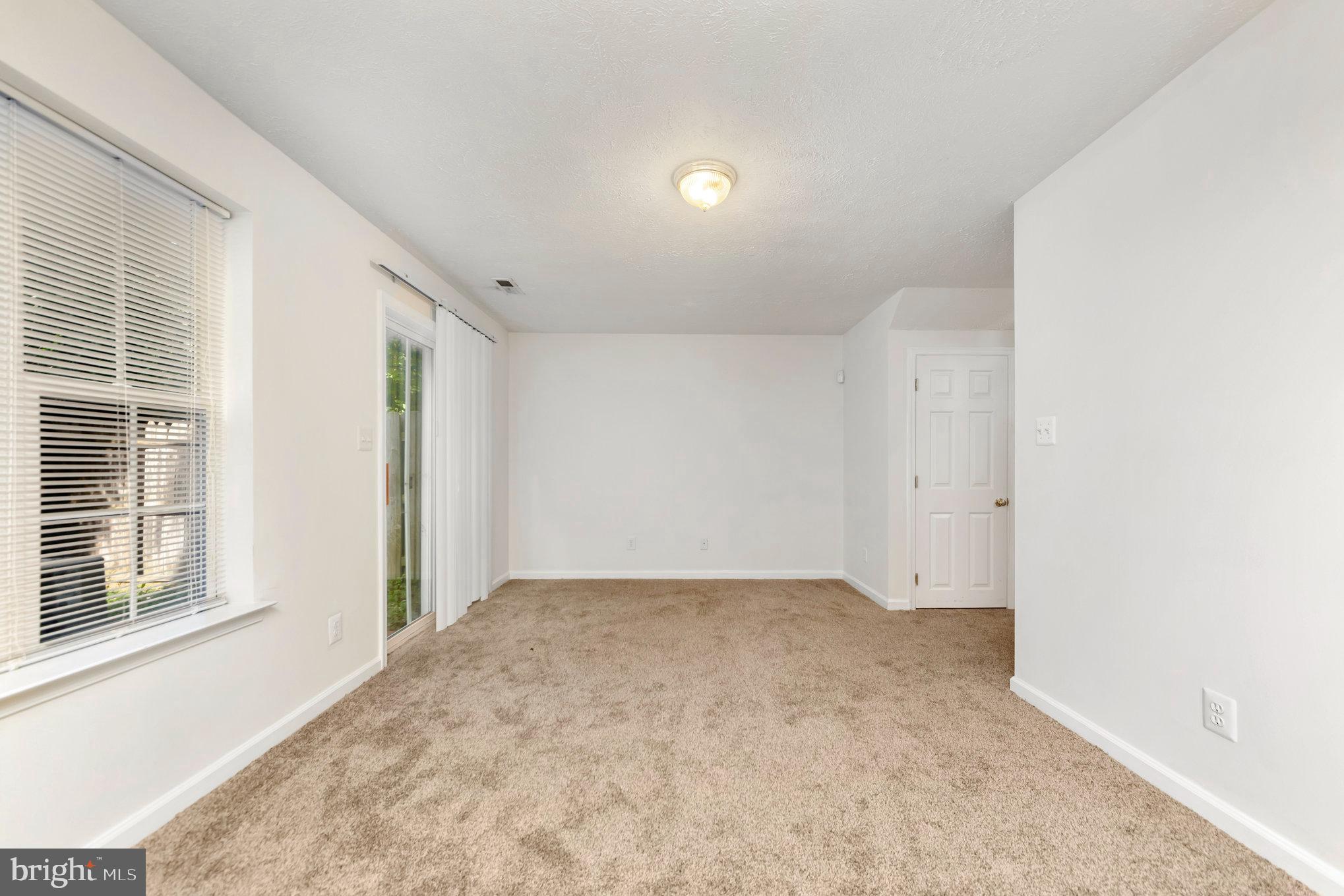 LAFAYETTE VILLAGE - Residential