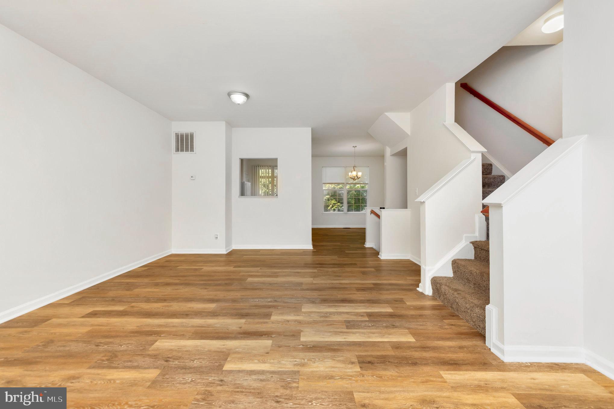 LAFAYETTE VILLAGE - Residential