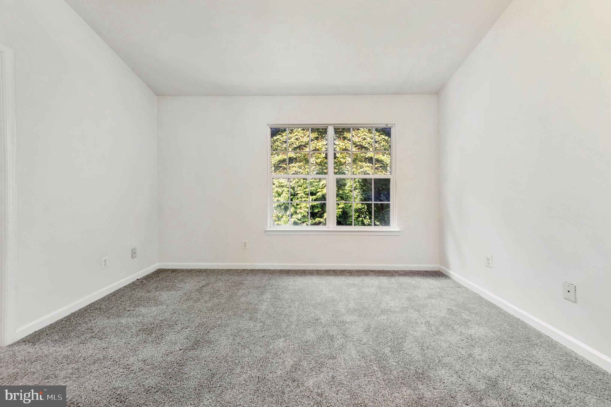 LAFAYETTE VILLAGE - Residential