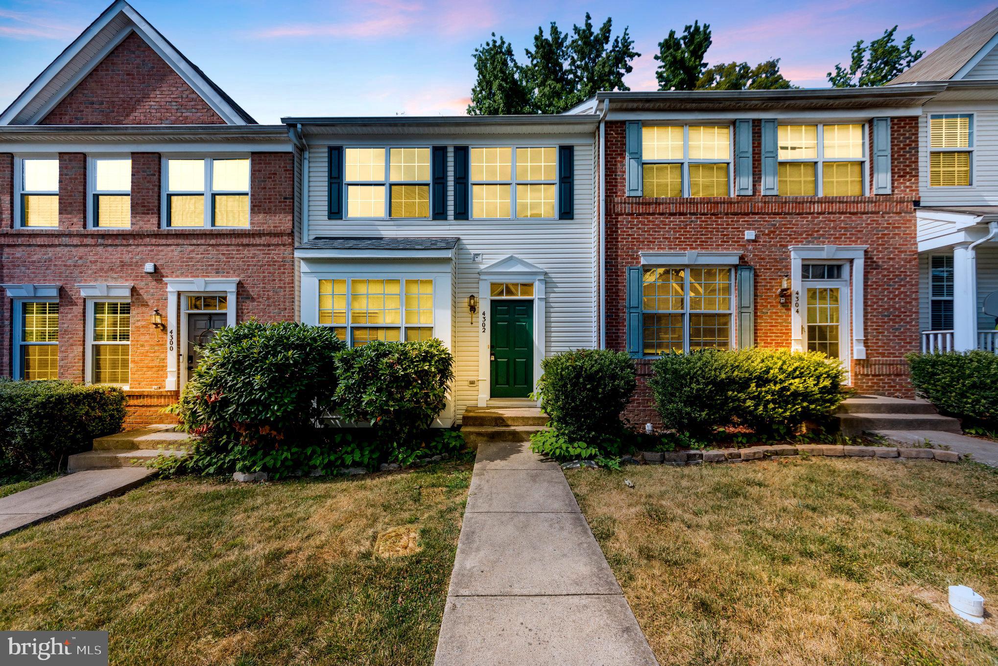 LAFAYETTE VILLAGE - Residential