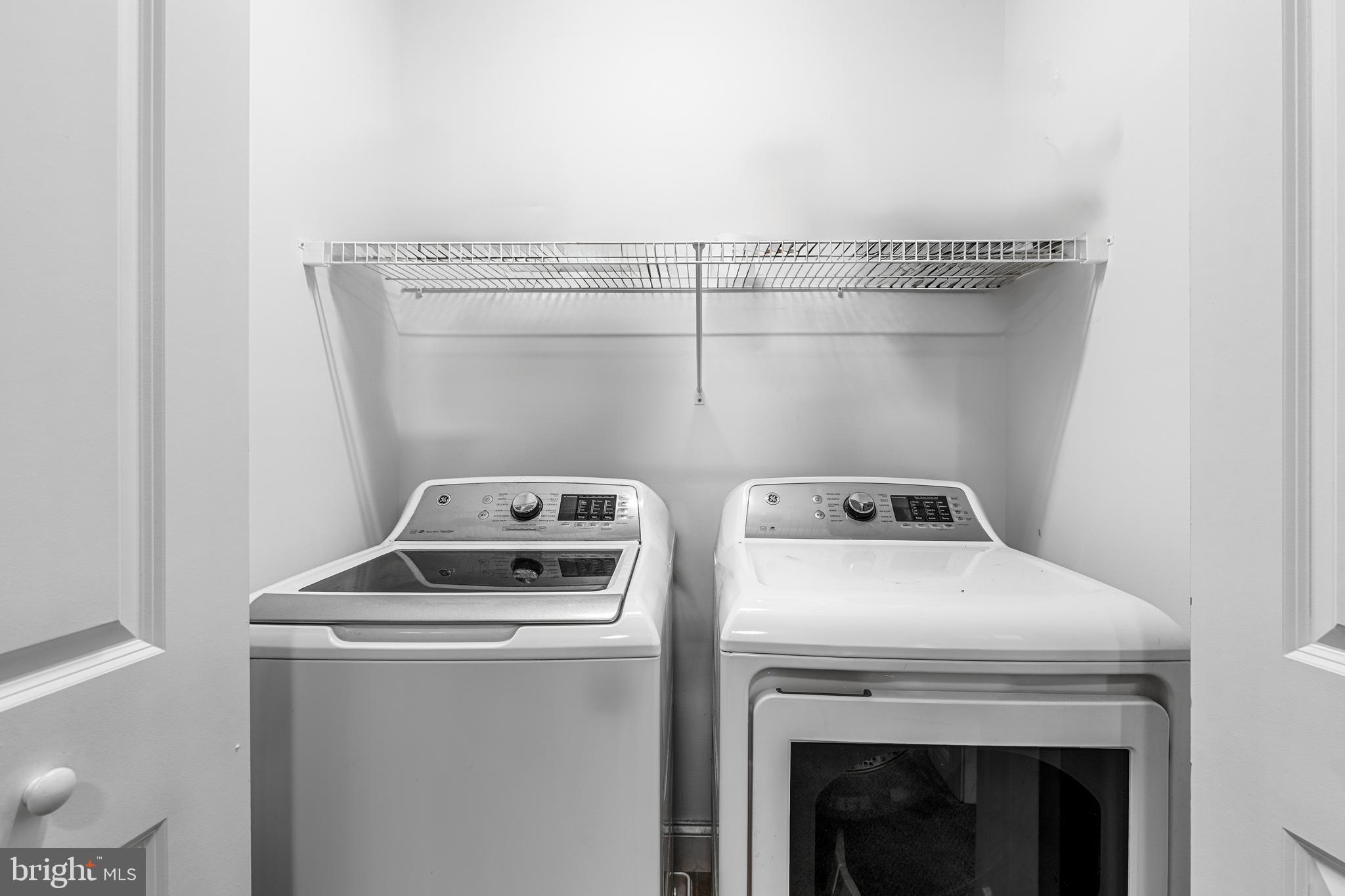 STONEYBROOK OF ELIZABETHTOWN - Residential