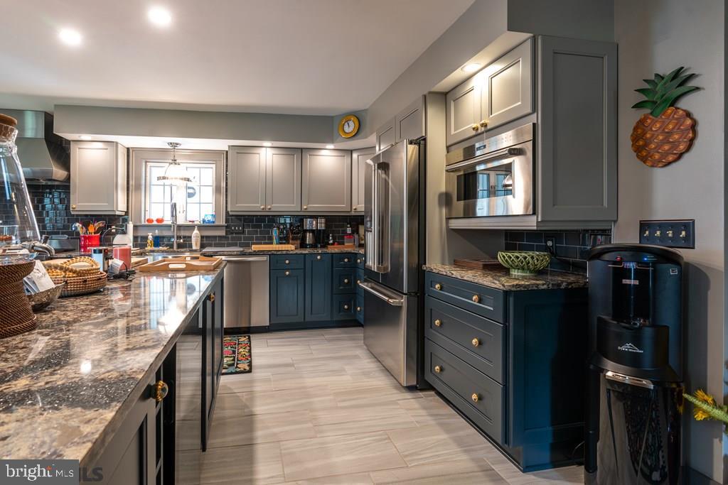 BELLMEADE - Residential