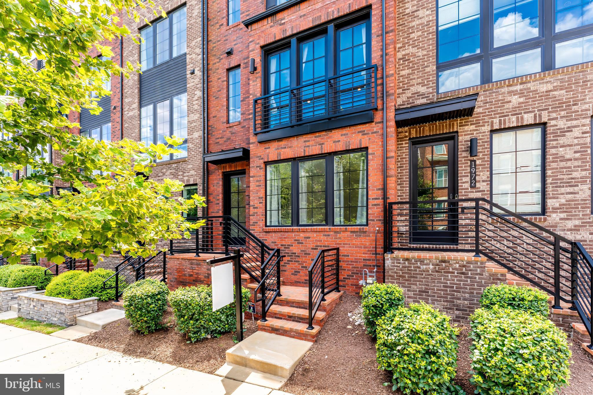 VALLEY PARK - Residential Lease