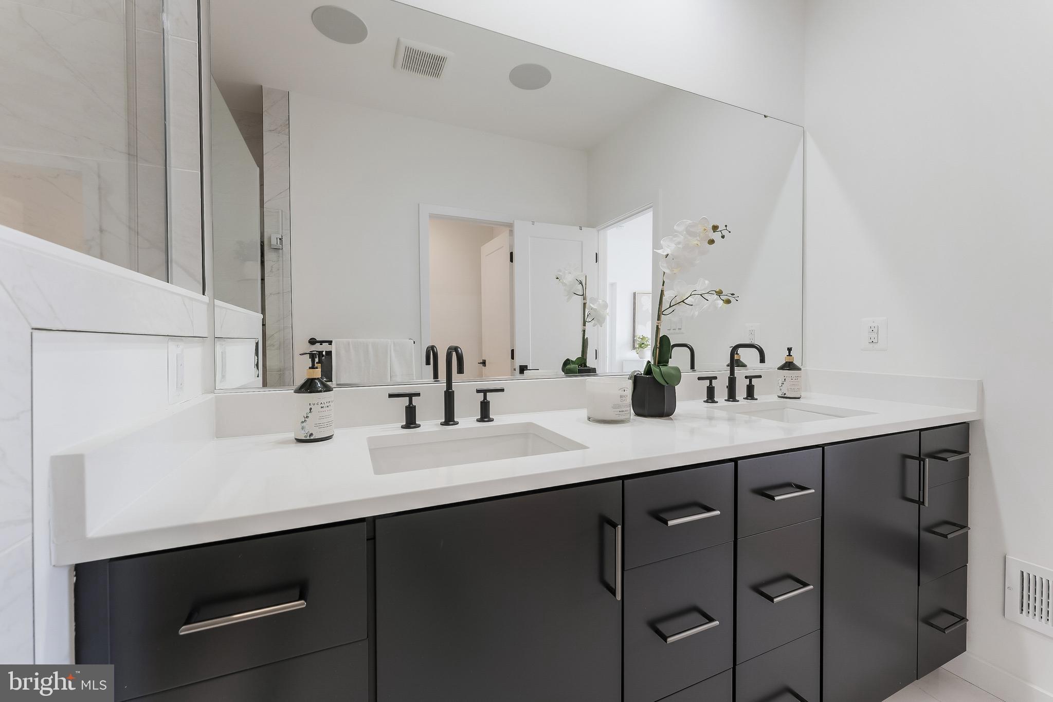 VALLEY PARK - Residential Lease