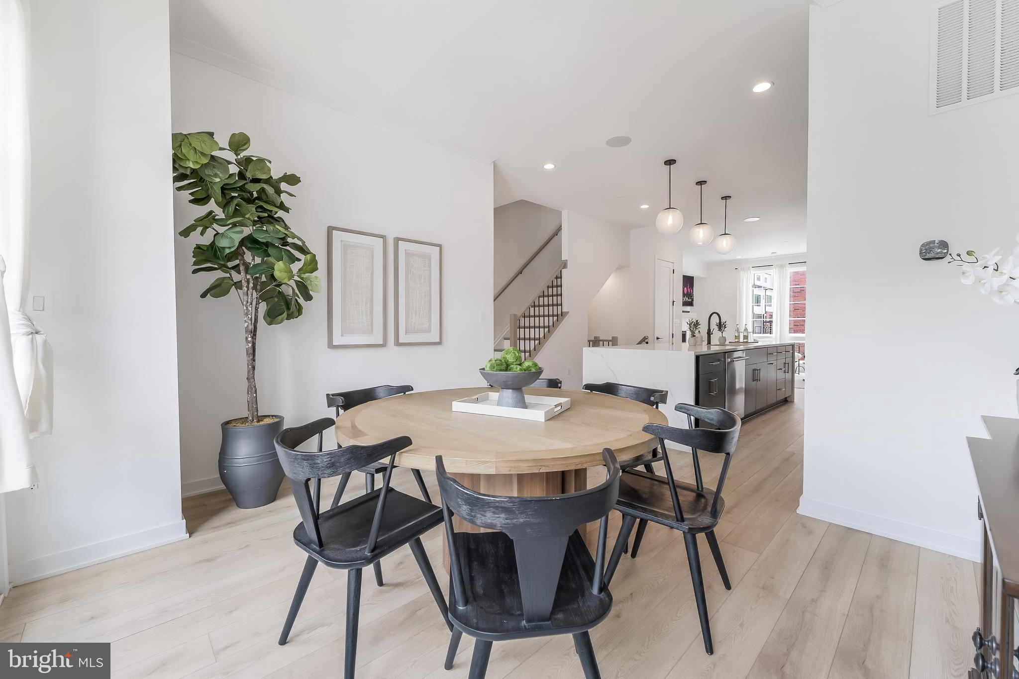 VALLEY PARK - Residential Lease