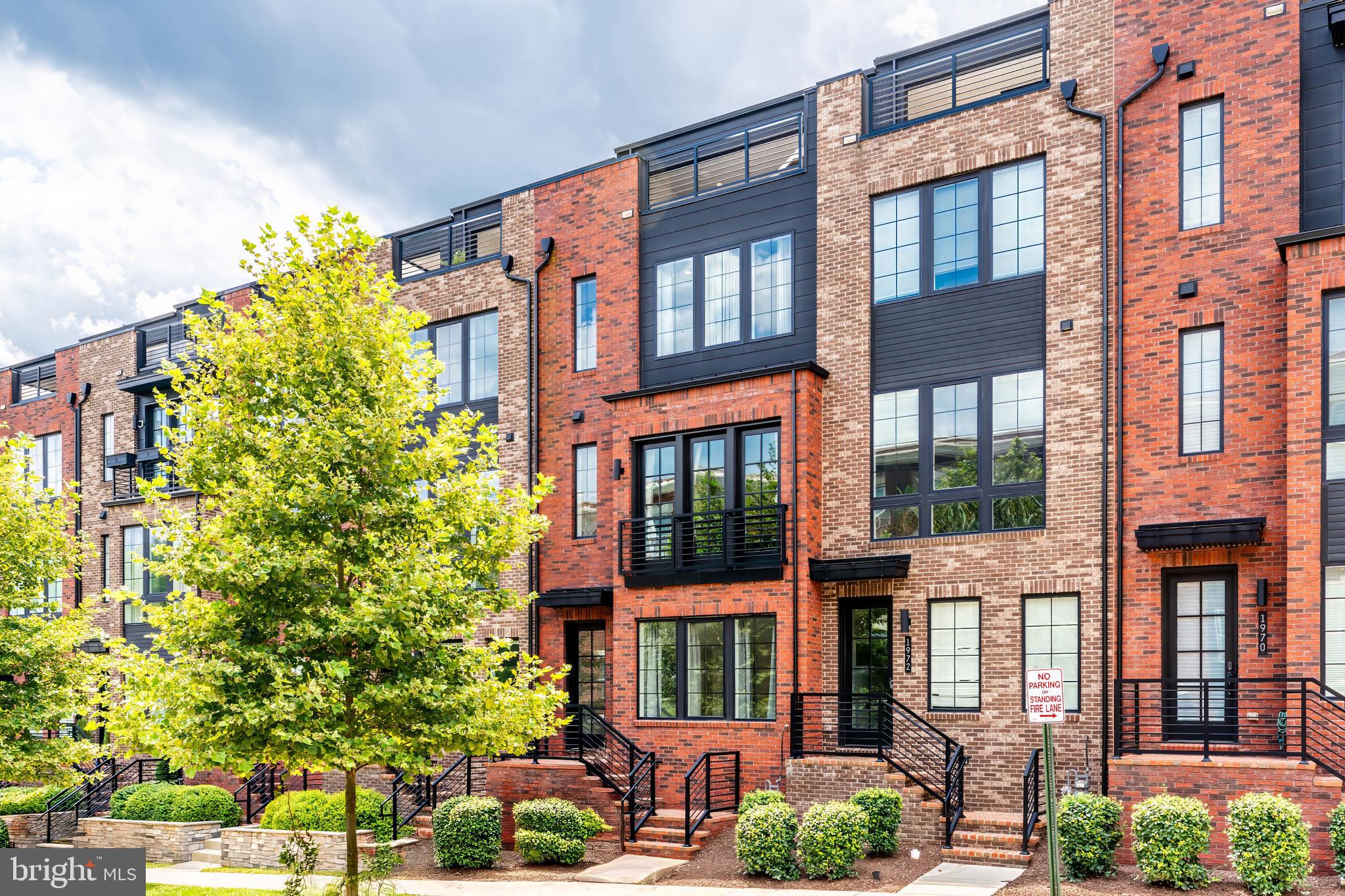 VALLEY PARK - Residential Lease