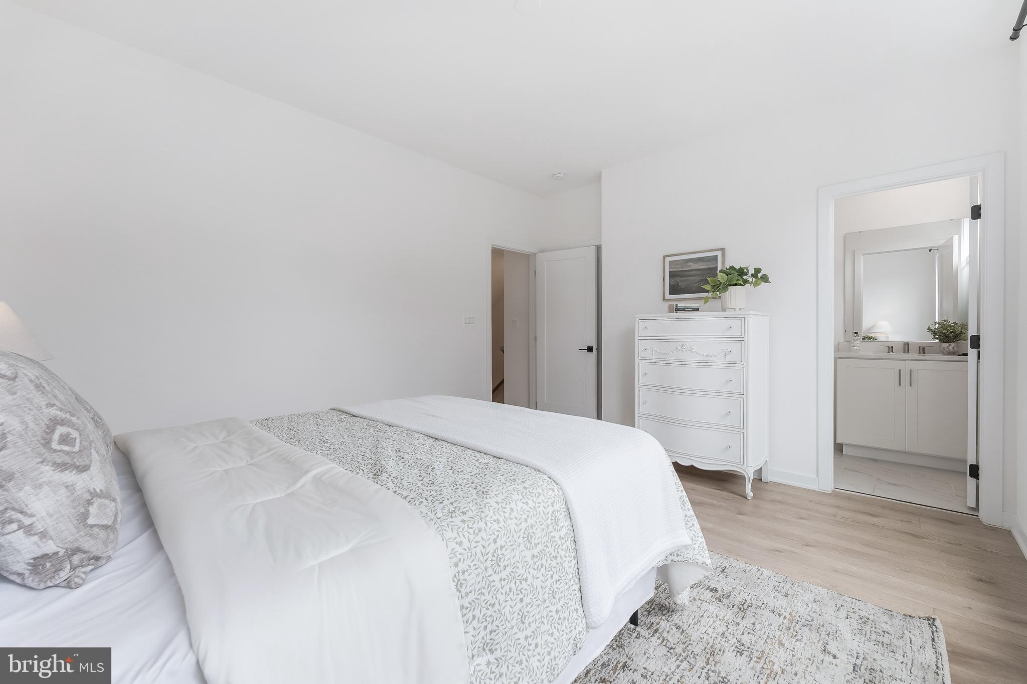 VALLEY PARK - Residential Lease