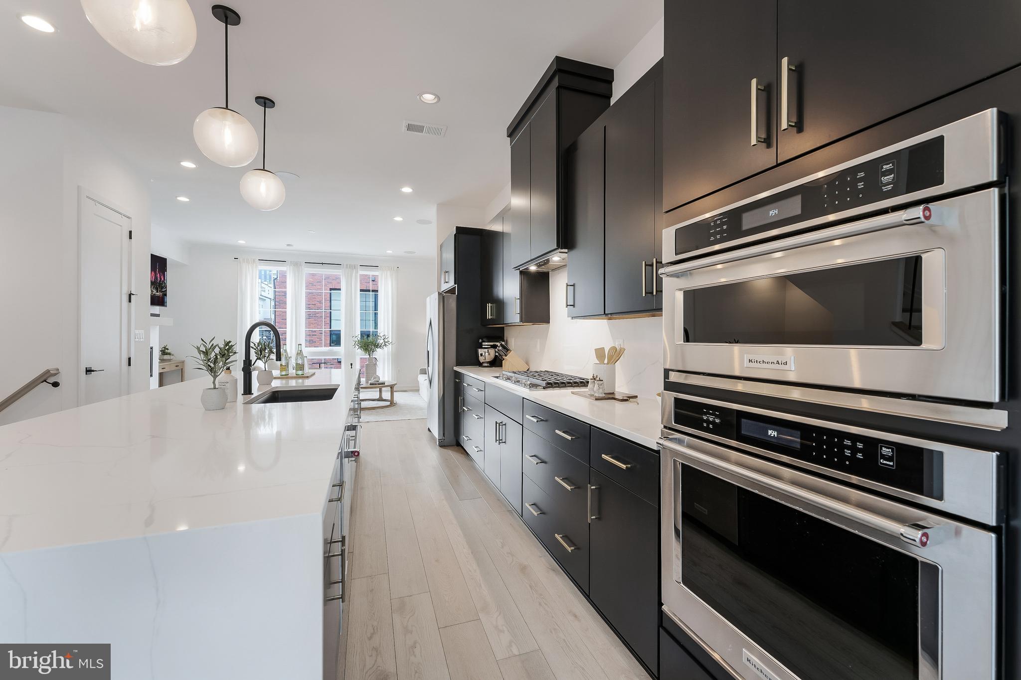 VALLEY PARK - Residential Lease