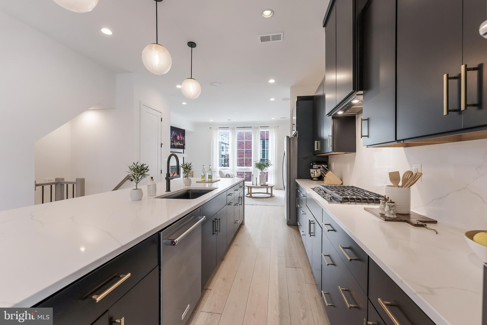 VALLEY PARK - Residential Lease