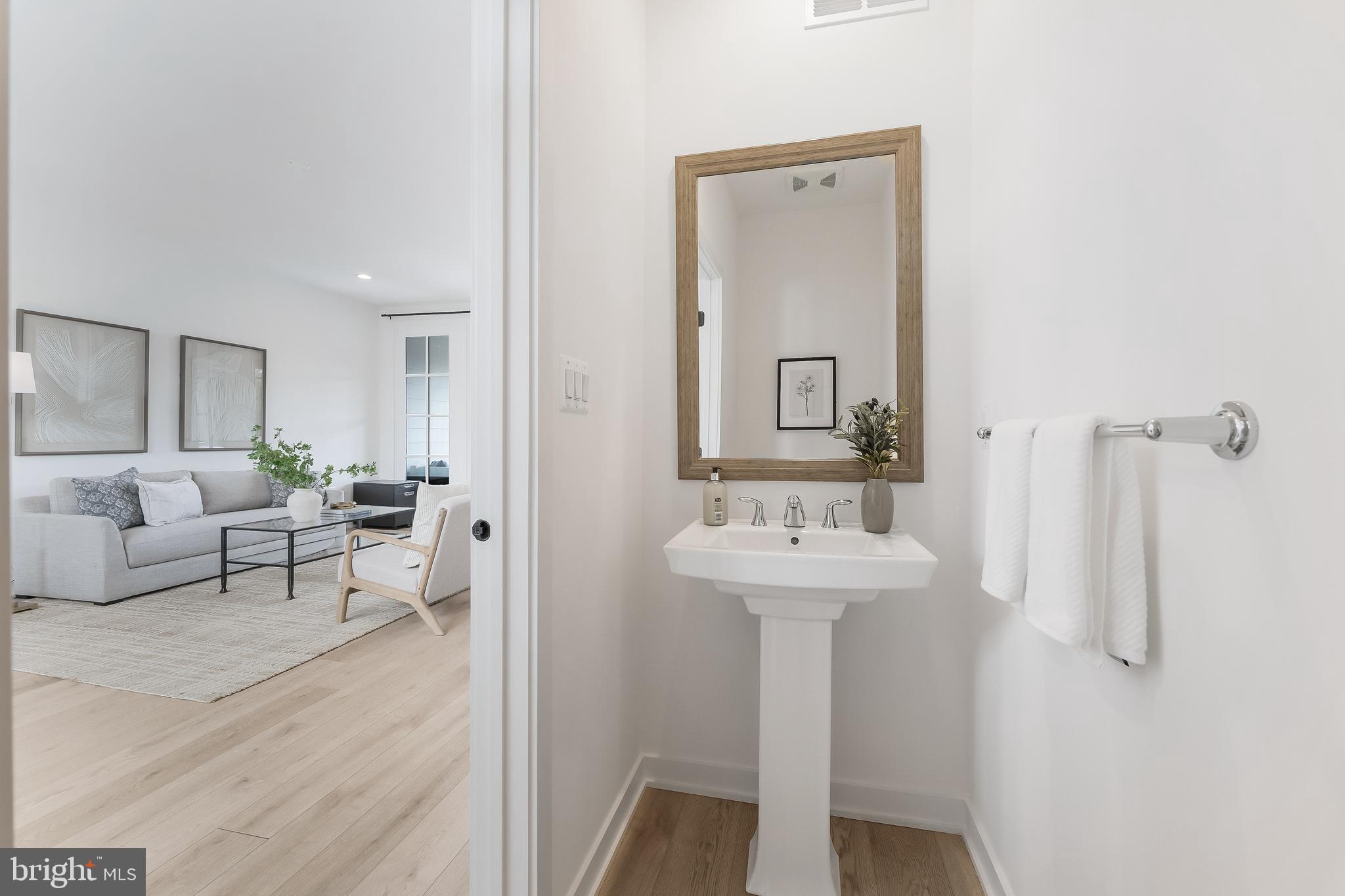 VALLEY PARK - Residential Lease