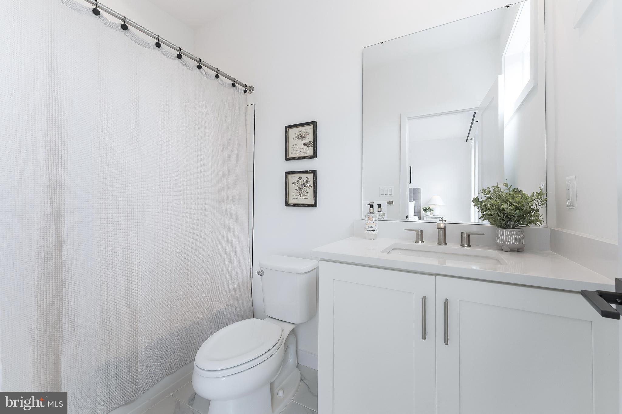 VALLEY PARK - Residential Lease