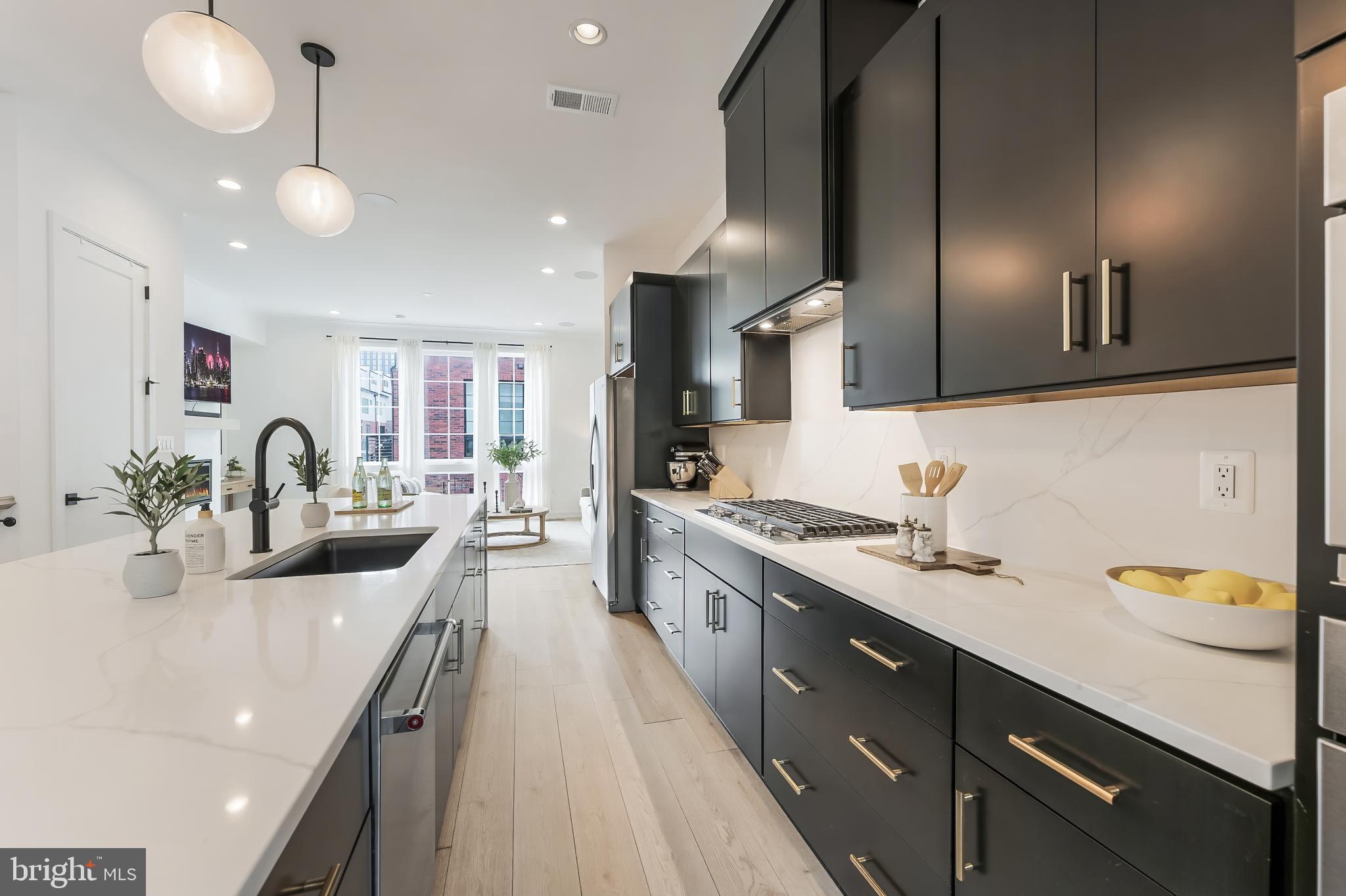 VALLEY PARK - Residential Lease