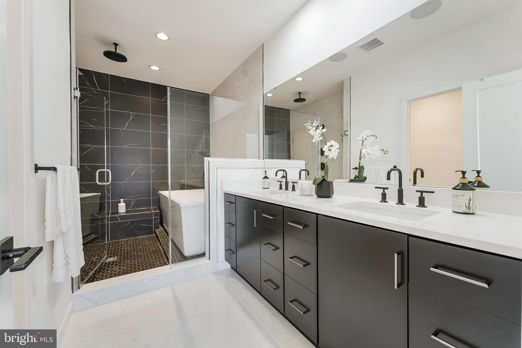 VALLEY PARK - Residential Lease