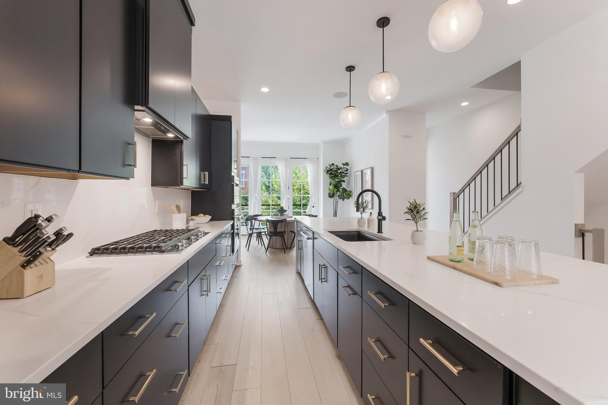 VALLEY PARK - Residential Lease