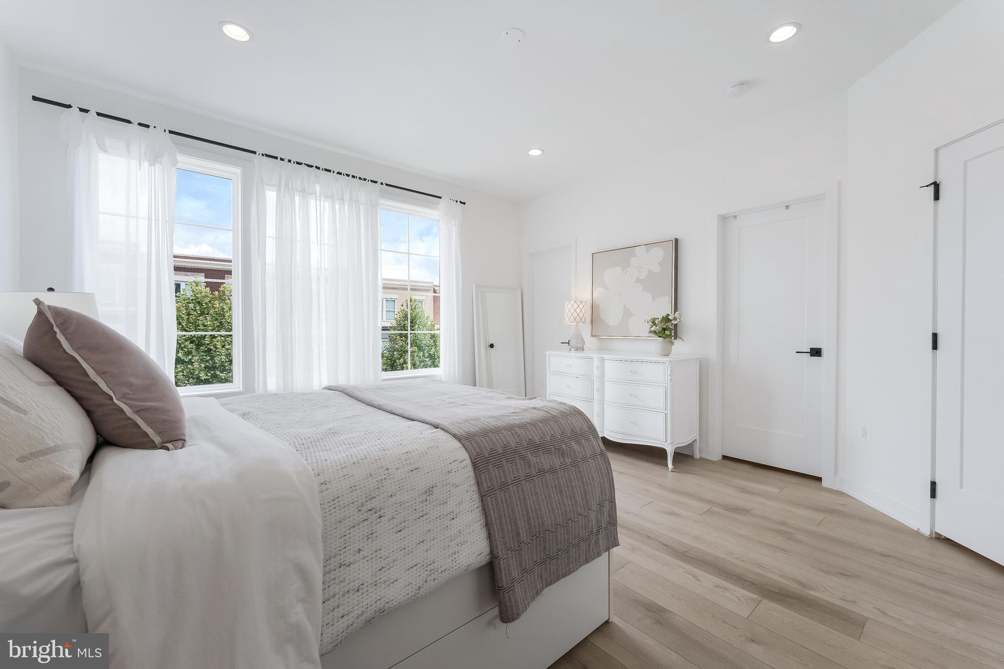 VALLEY PARK - Residential Lease