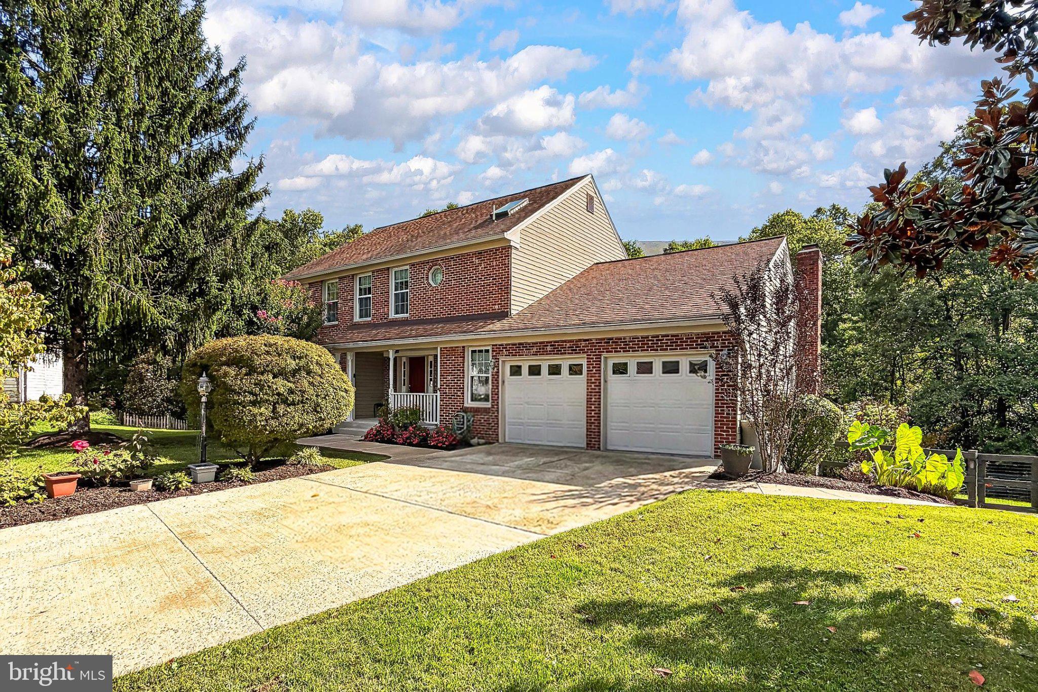 215 HEATHER GLEN ROAD