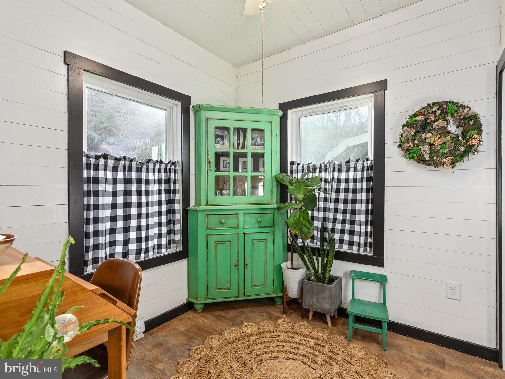 CAPON BRIDGE - Residential