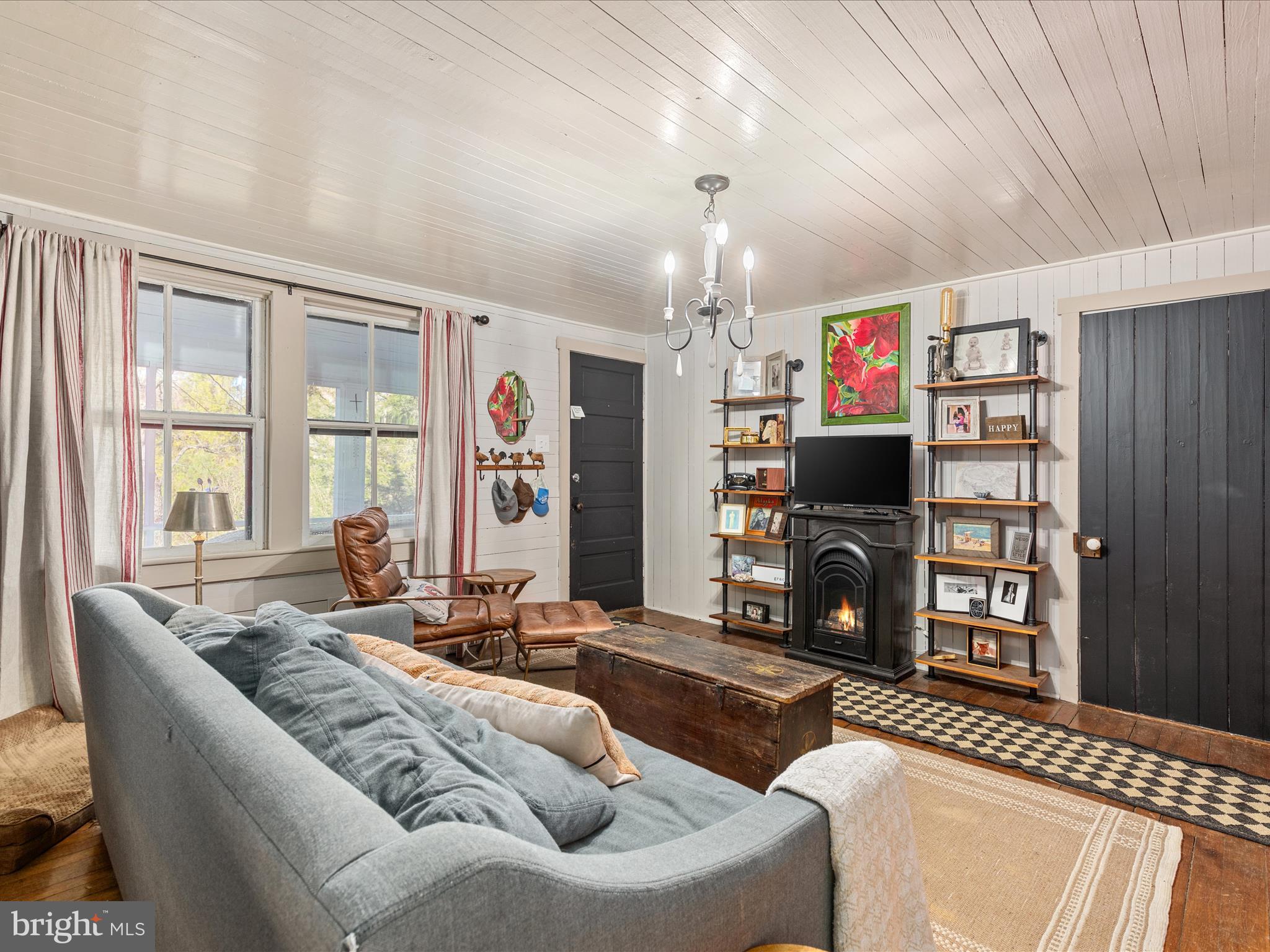 CAPON BRIDGE - Residential