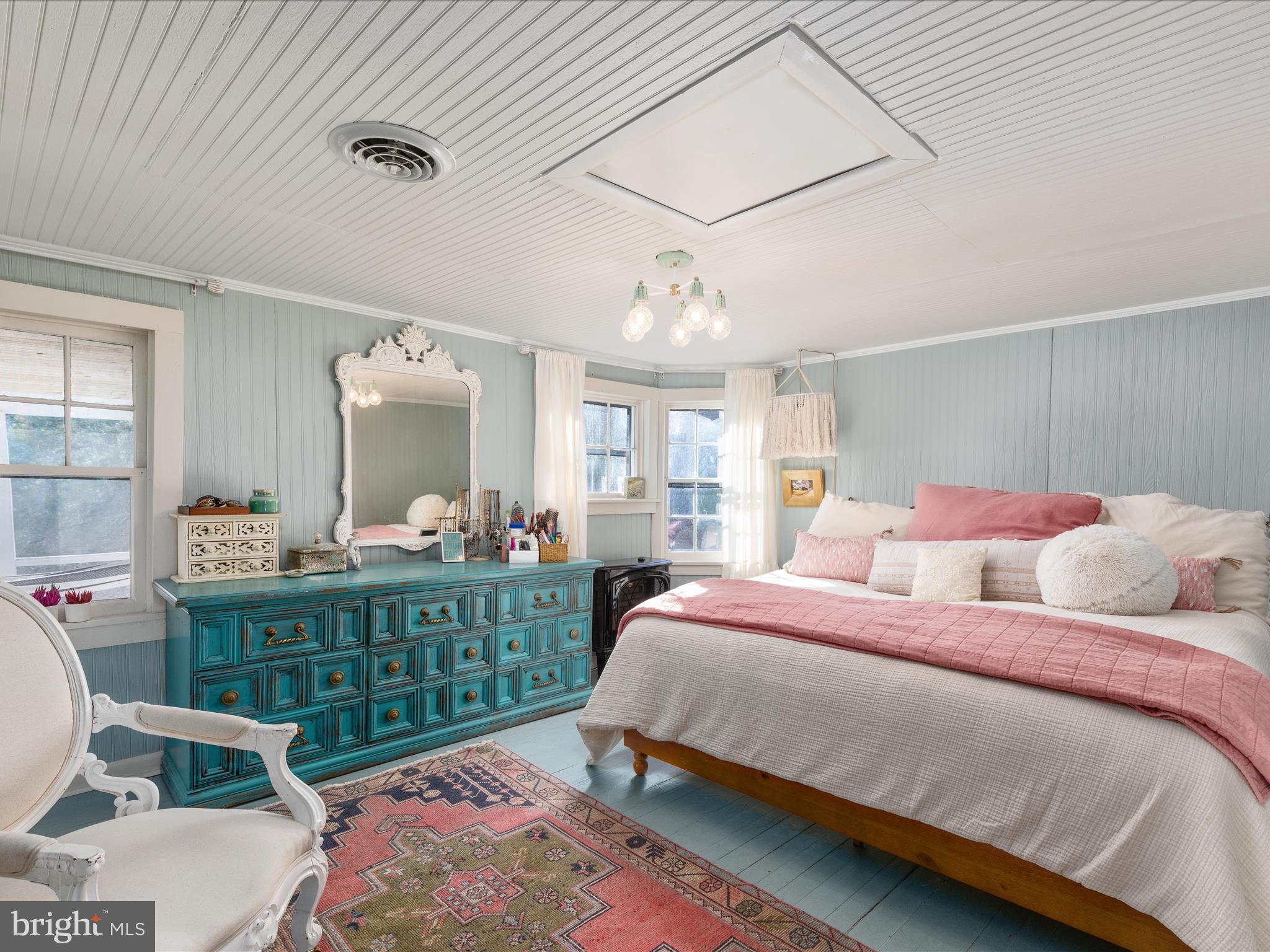 CAPON BRIDGE - Residential