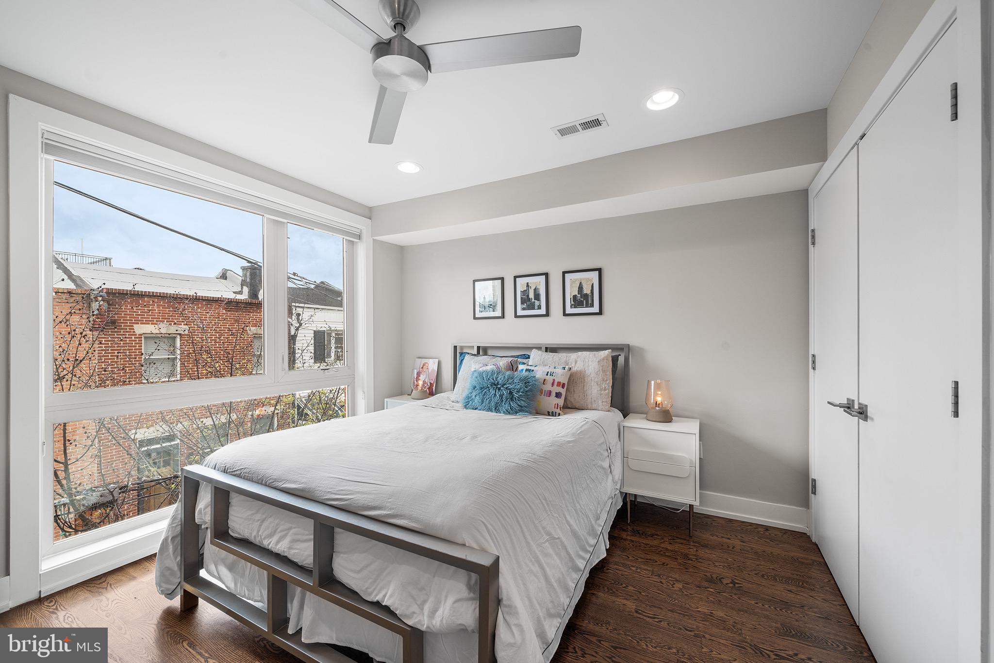 GRADUATE HOSPITAL - Residential