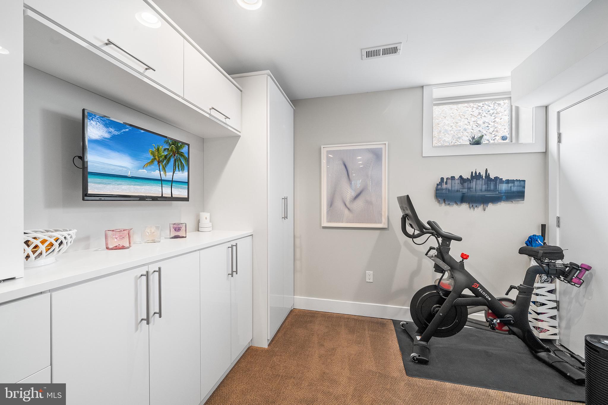 GRADUATE HOSPITAL - Residential