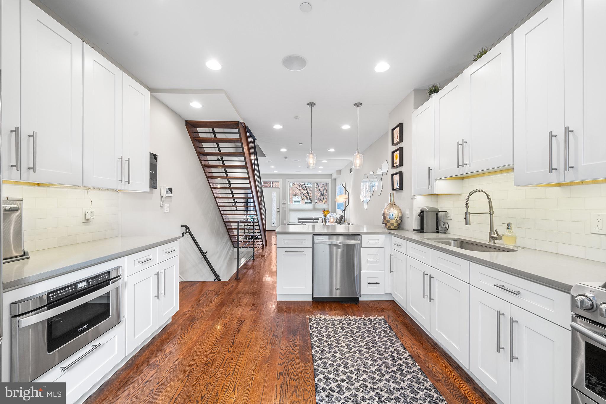 GRADUATE HOSPITAL - Residential