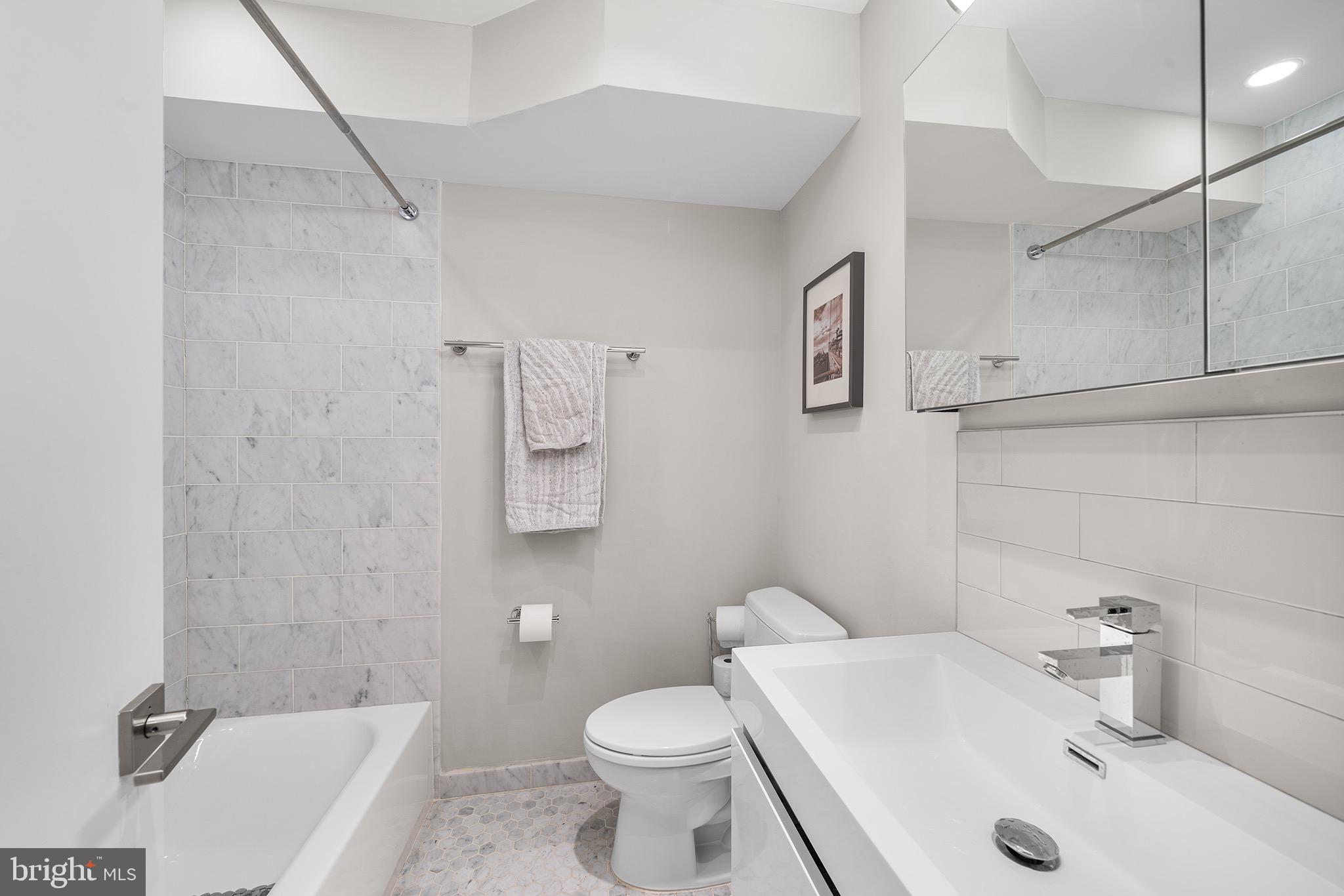 GRADUATE HOSPITAL - Residential