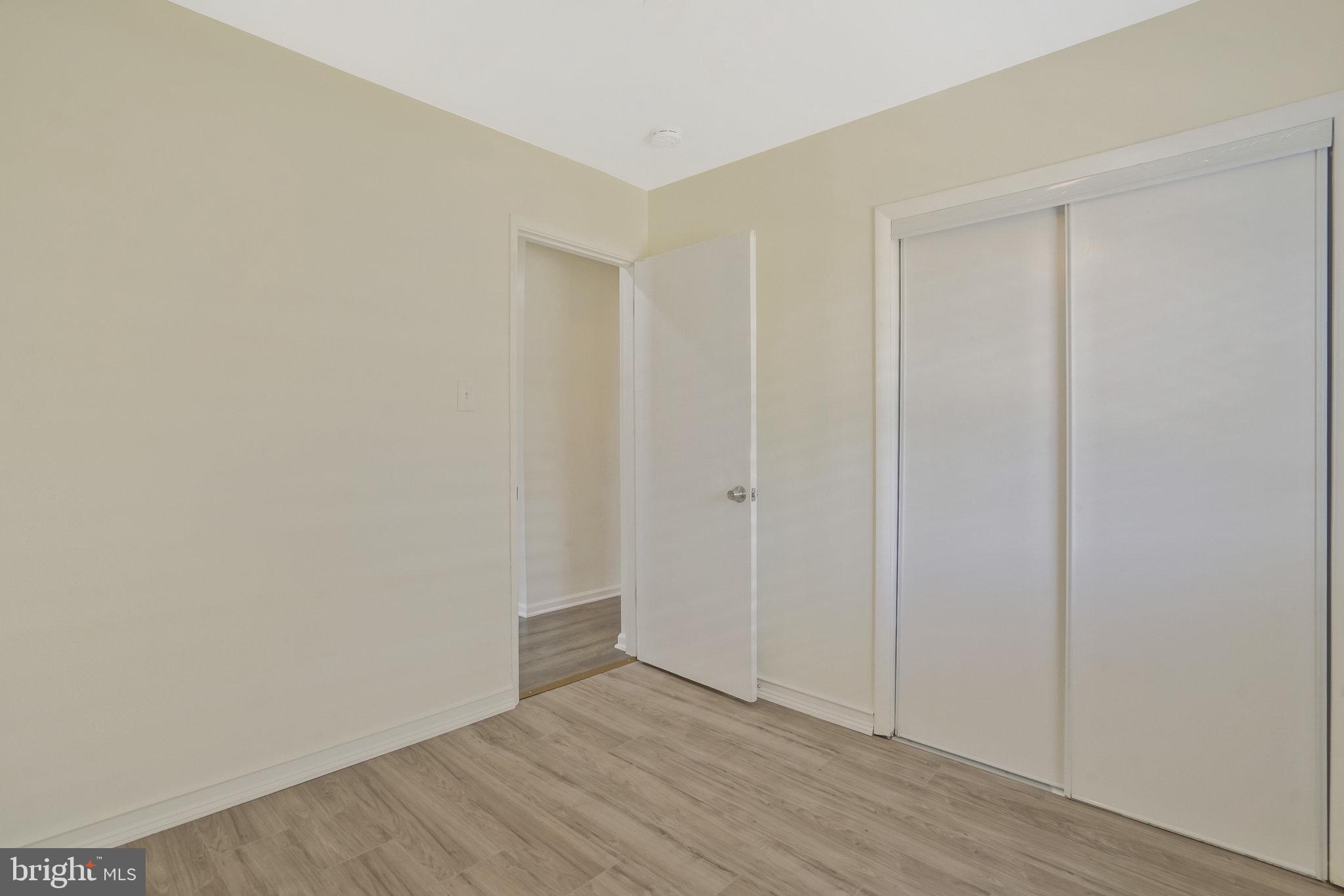 SOUTH LAWN - Residential Lease