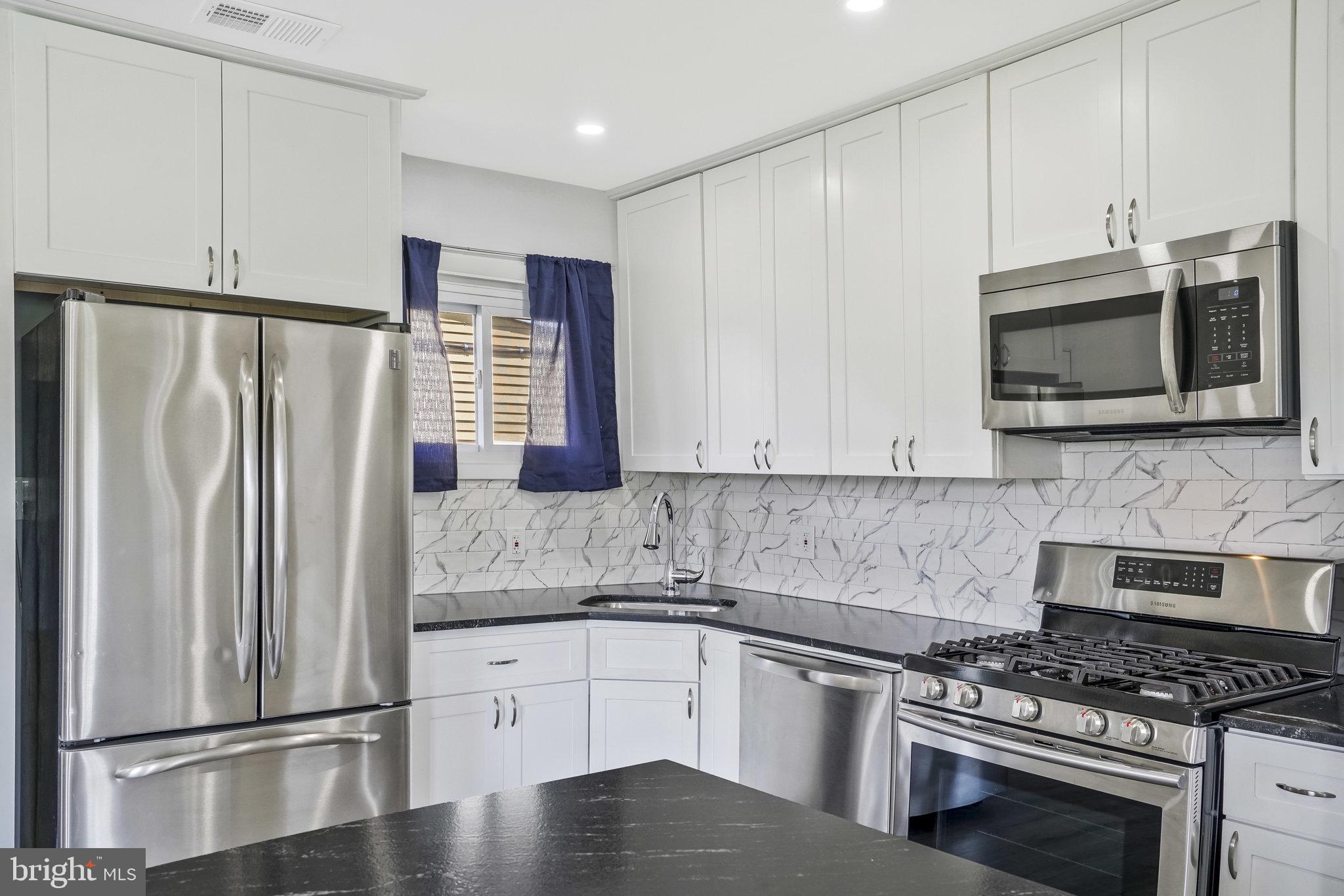 SOUTH LAWN - Residential Lease