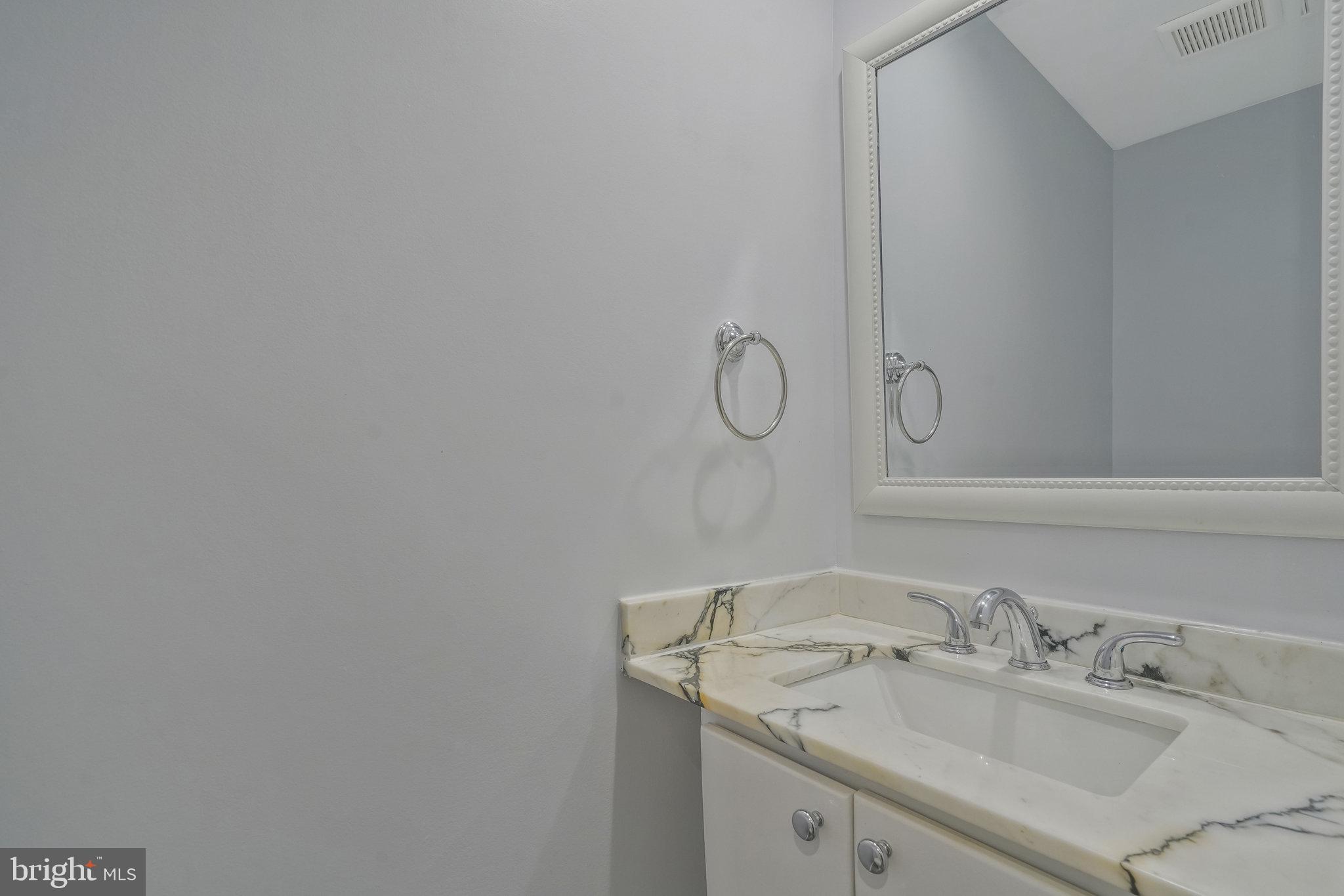 SOUTH LAWN - Residential Lease