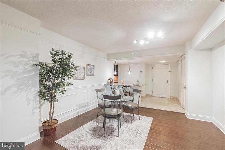 1808 OLD MEADOW ROAD 718