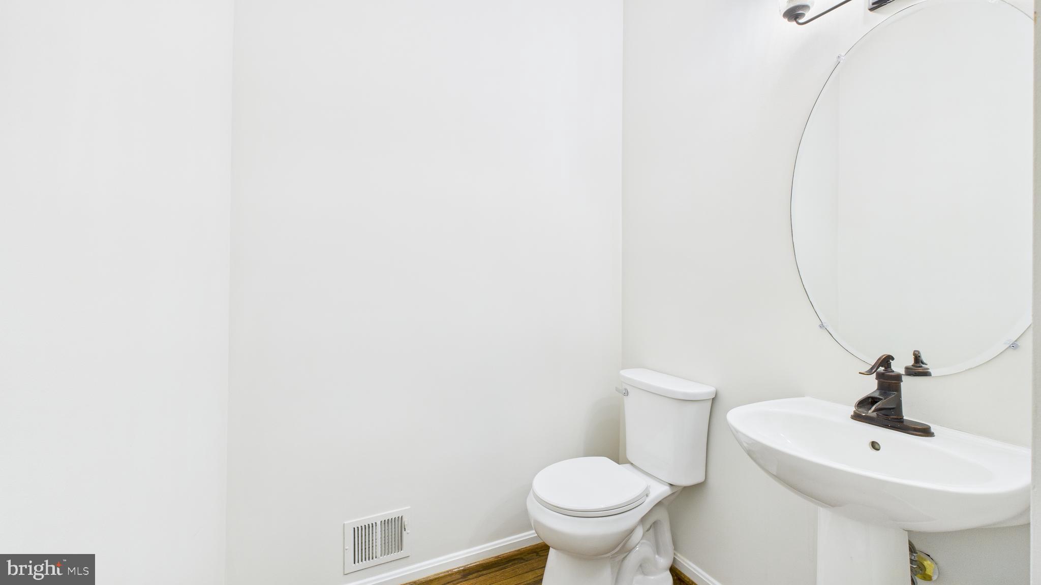 BROADLANDS - Residential