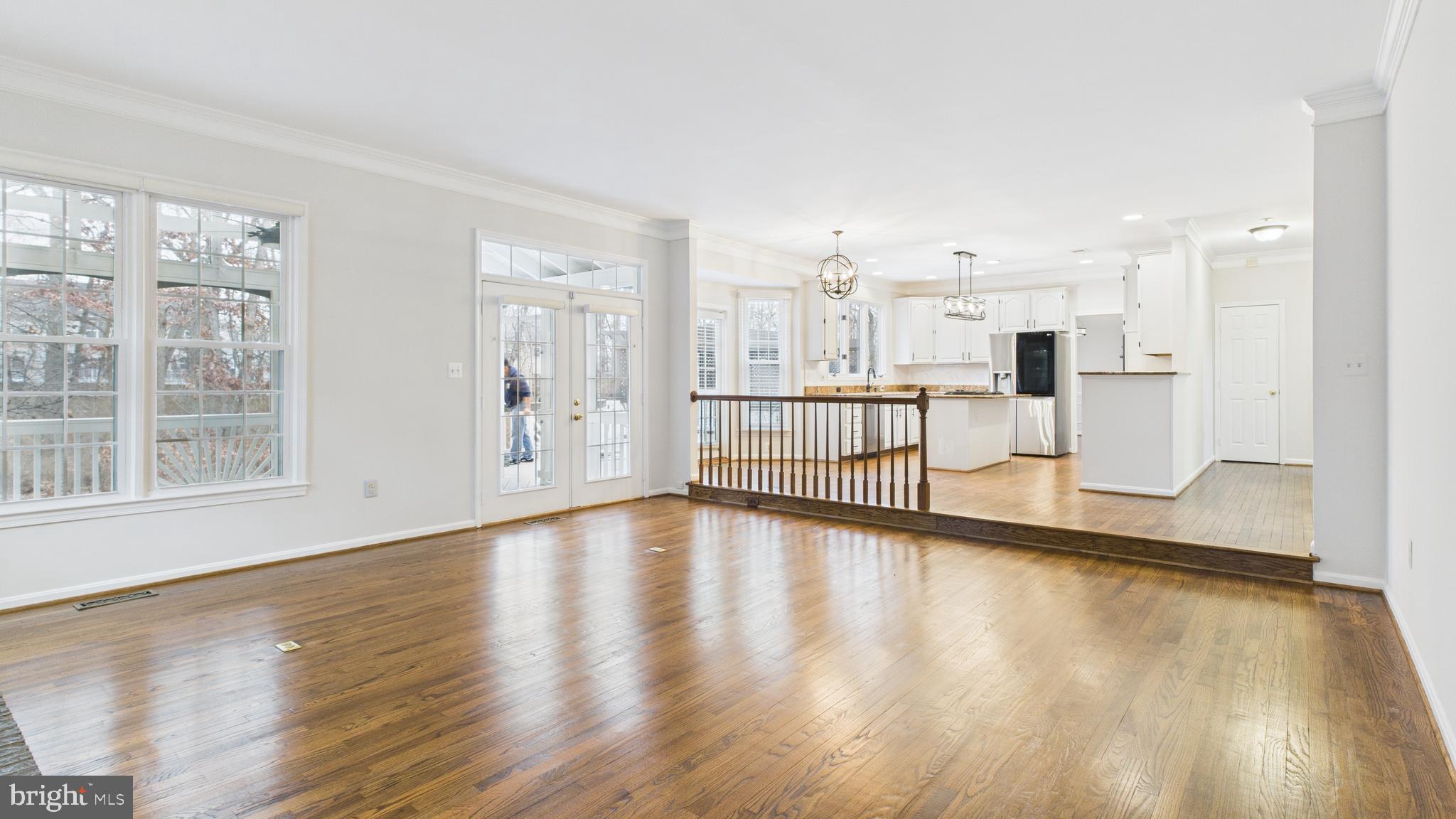 BROADLANDS - Residential