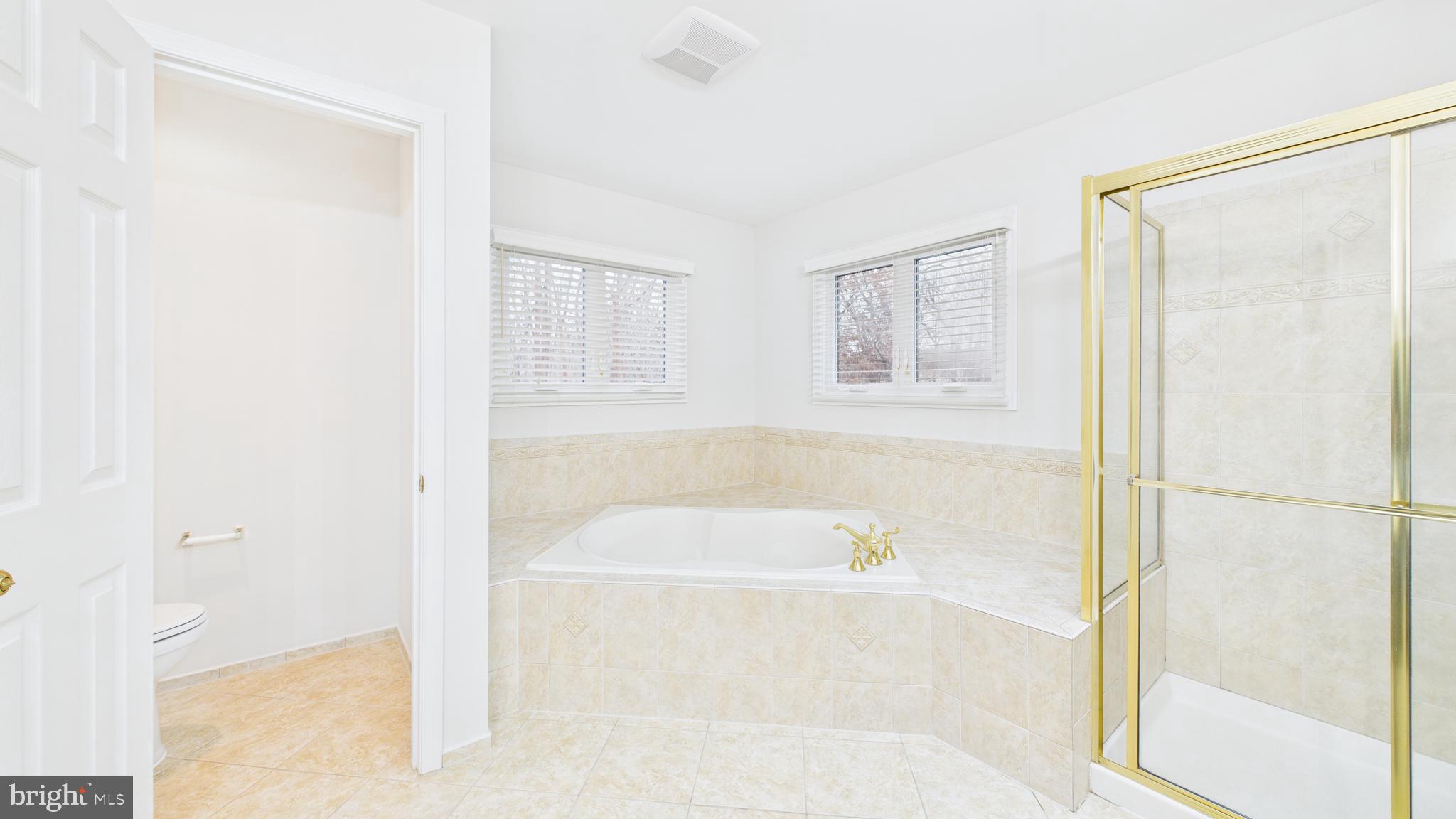 BROADLANDS - Residential