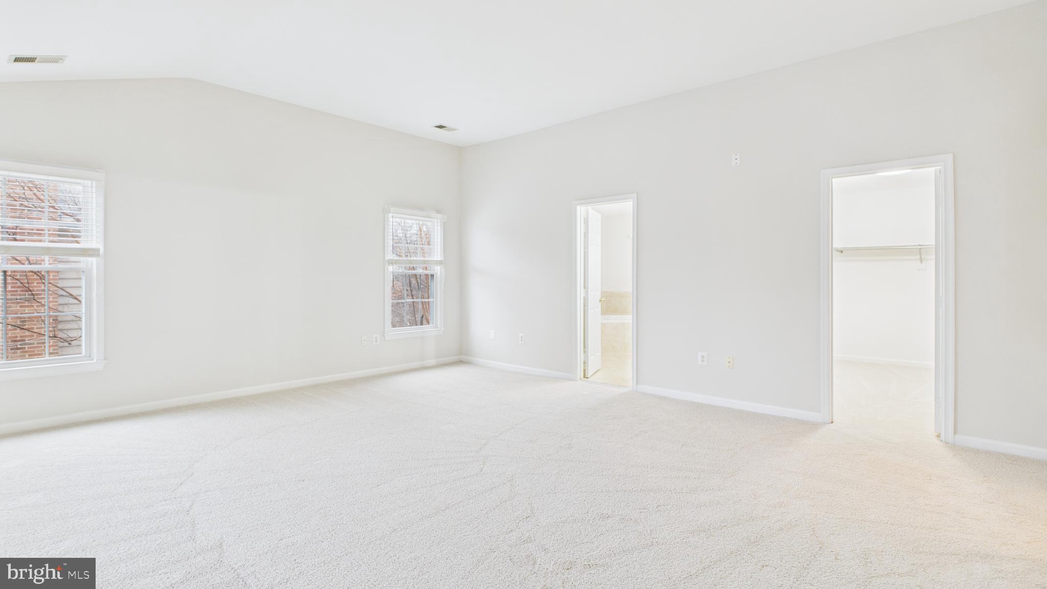 BROADLANDS - Residential