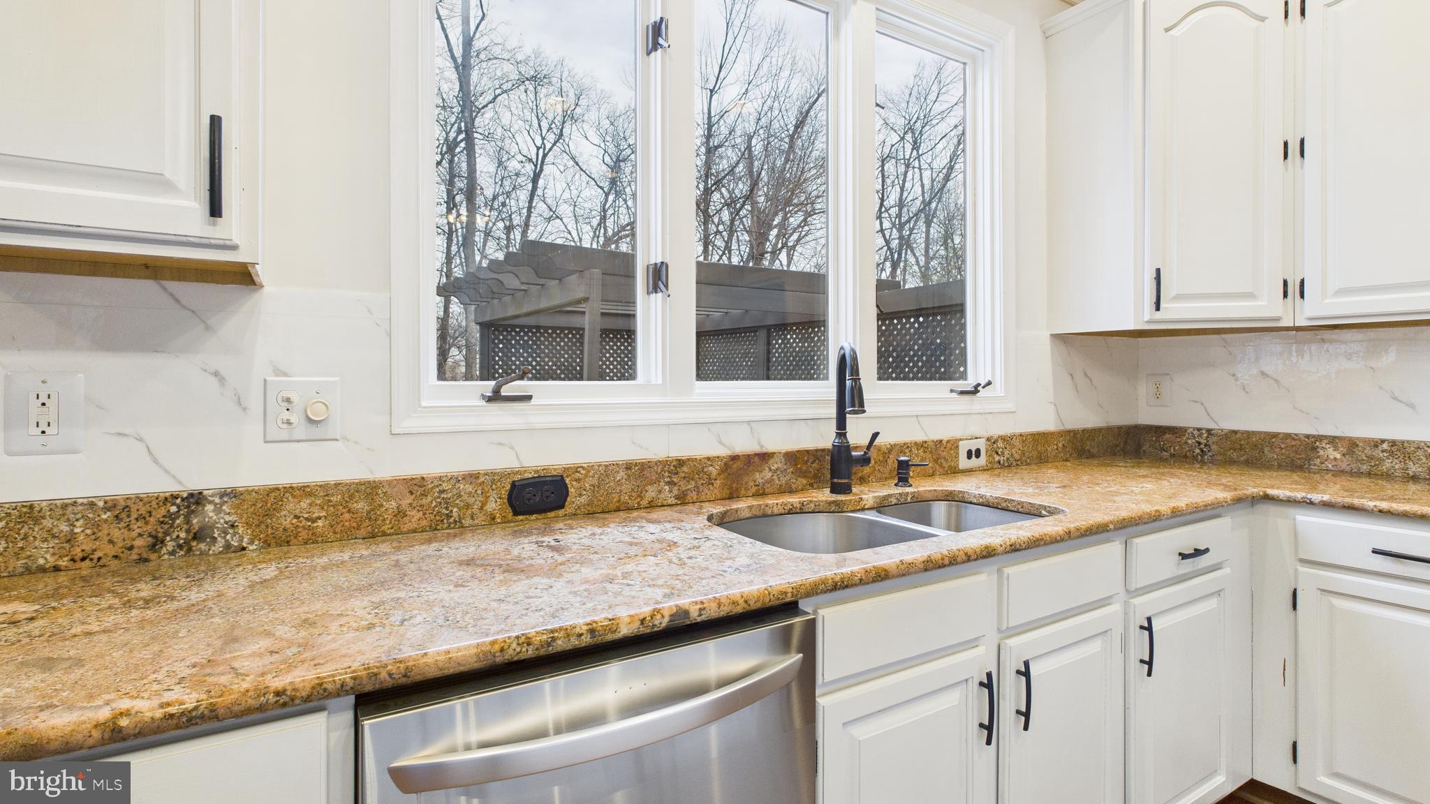 BROADLANDS - Residential