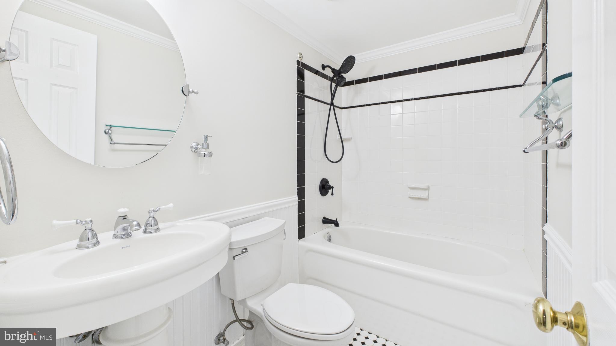 BROADLANDS - Residential