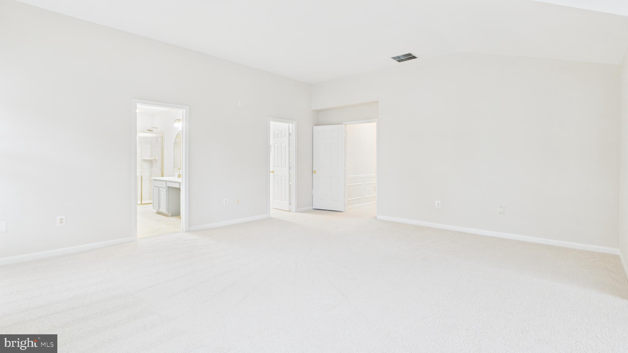 BROADLANDS - Residential