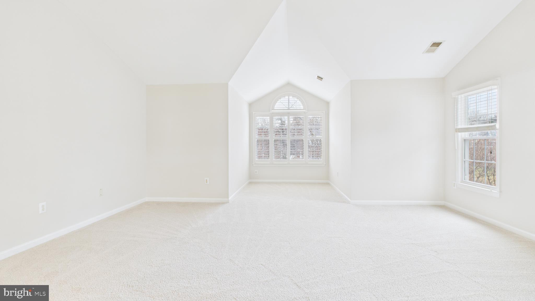 BROADLANDS - Residential