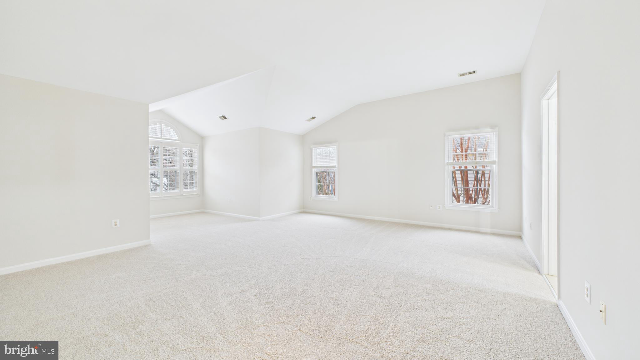 BROADLANDS - Residential