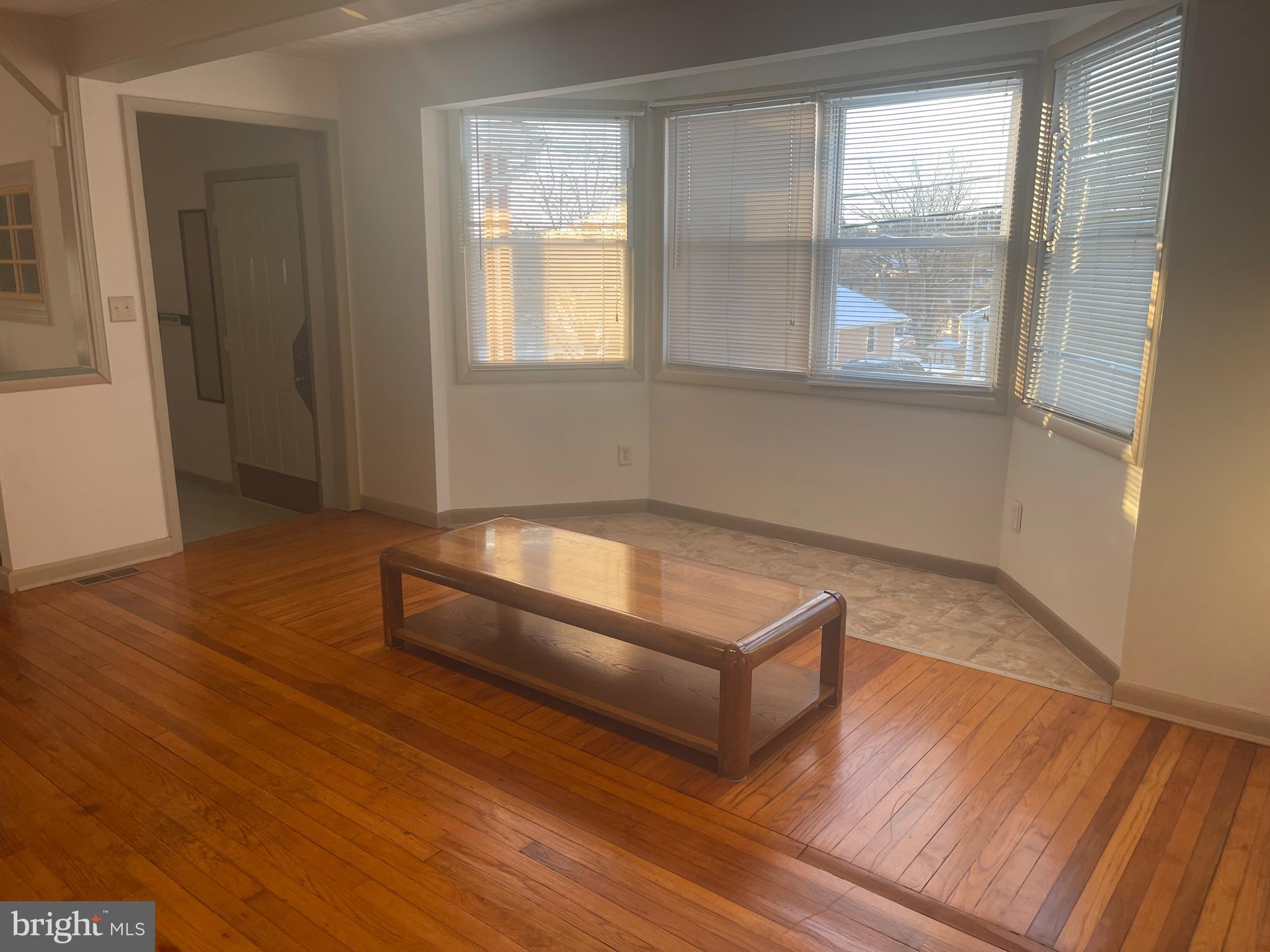 ROLLING VIEW - Residential Lease