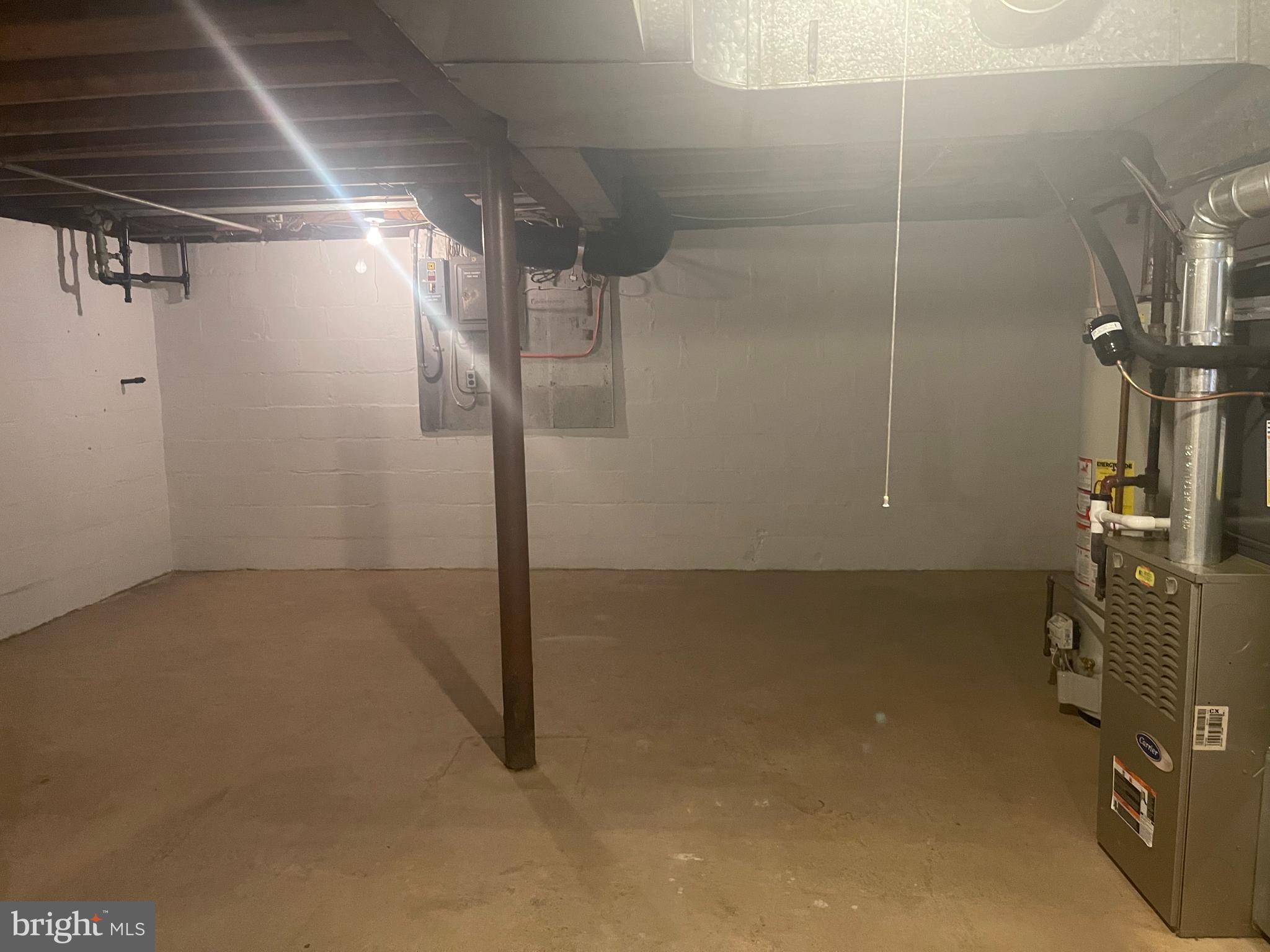 ROLLING VIEW - Residential Lease