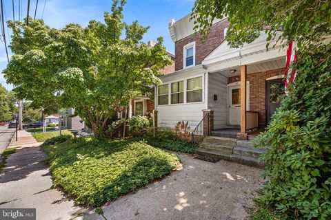 Photo of 22 E 3rd Street, MEDIA, PA 19063 (MLS # PADE2120438)