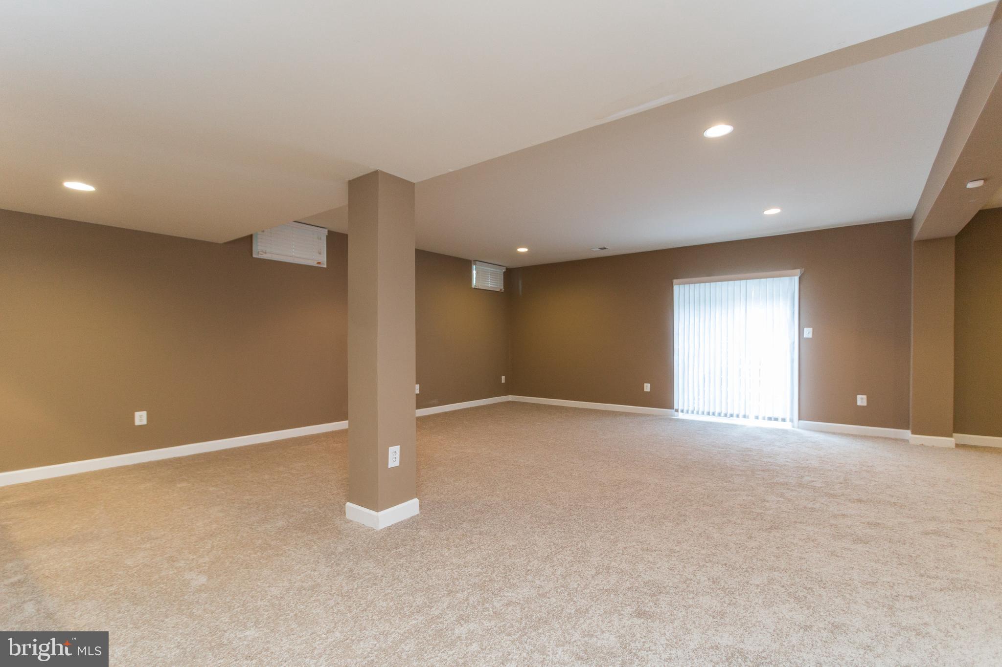 STAFFORD LAKES VILLAGE - Residential