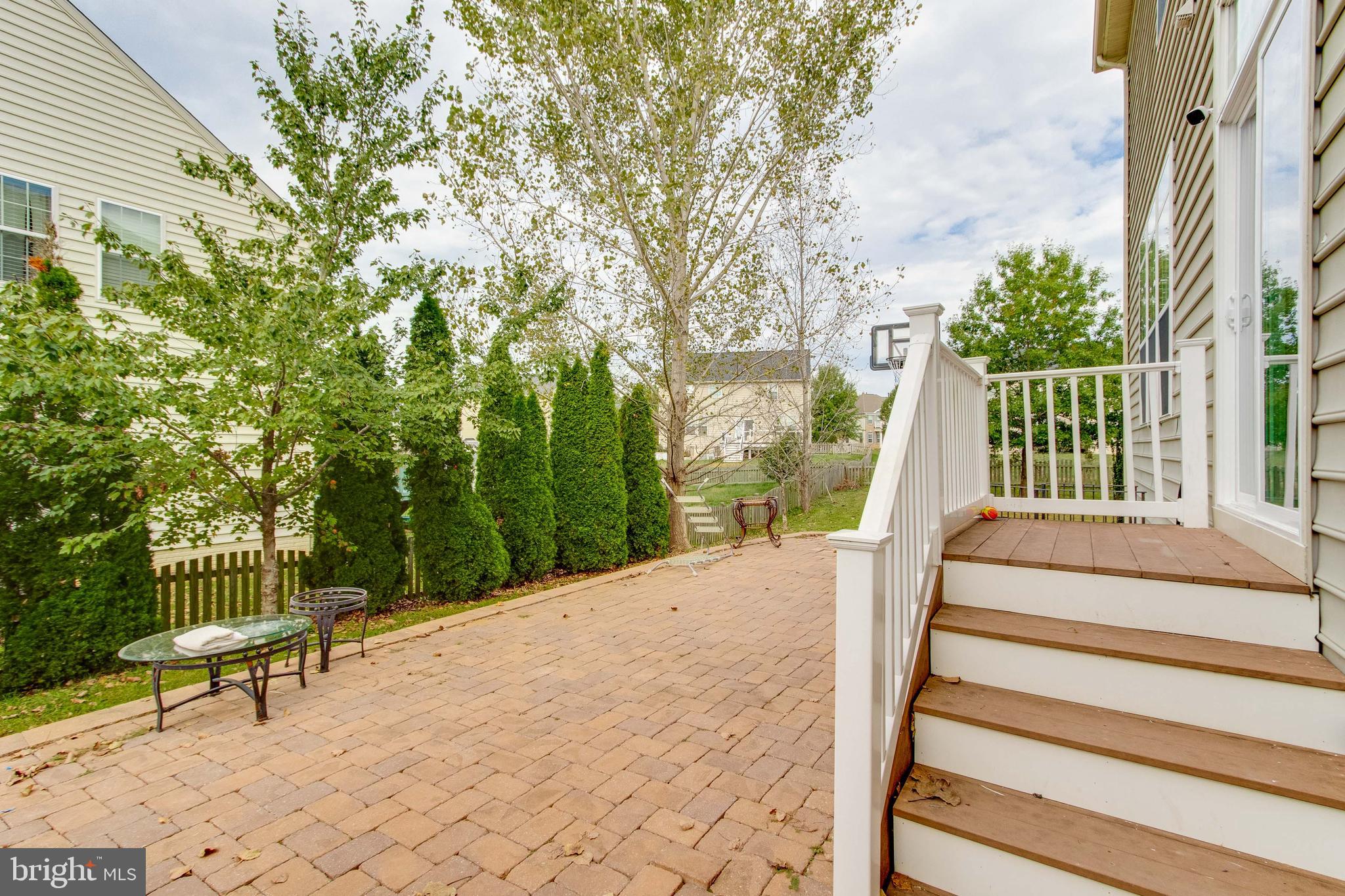 STAFFORD LAKES VILLAGE - Residential