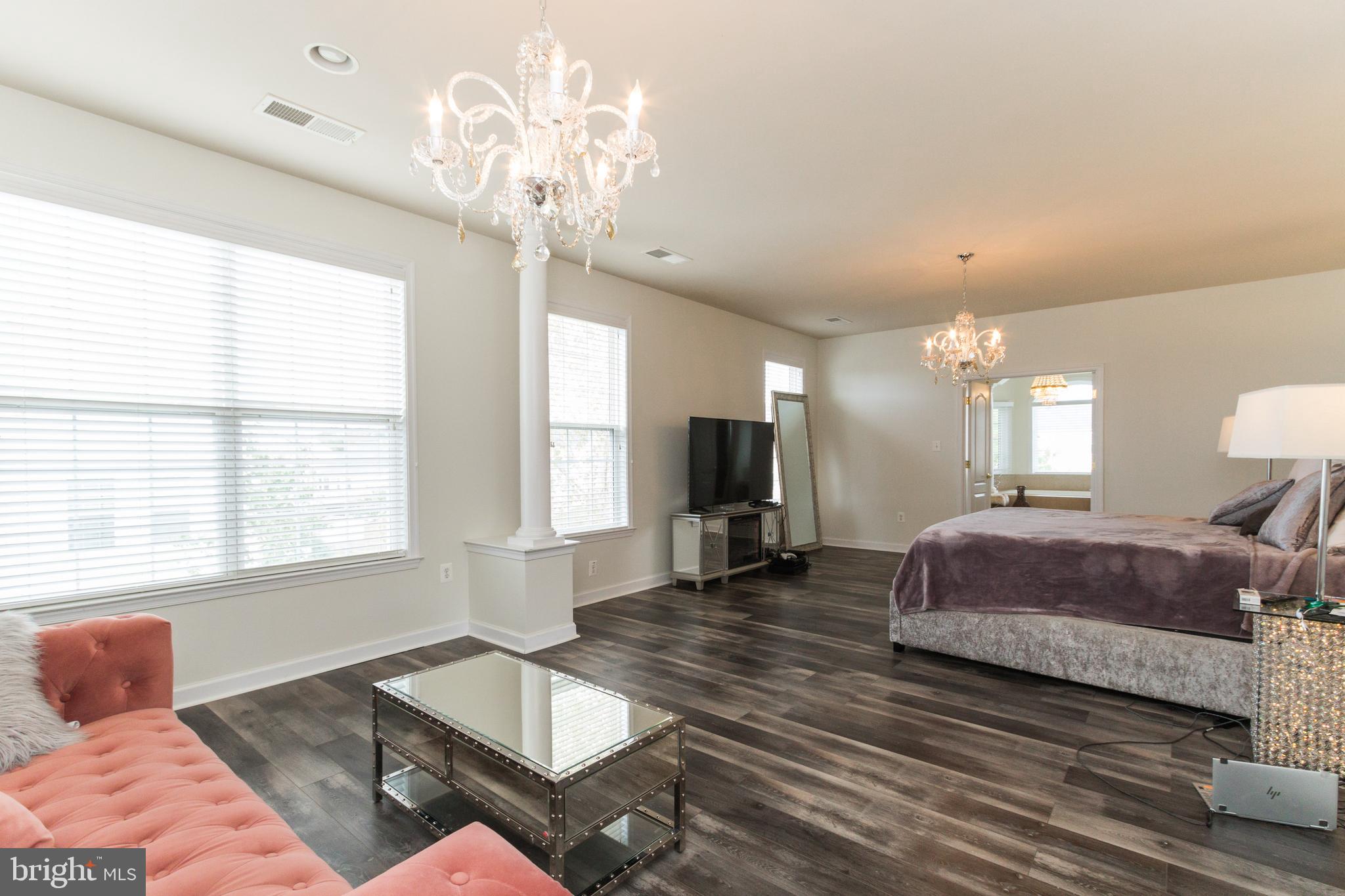 STAFFORD LAKES VILLAGE - Residential