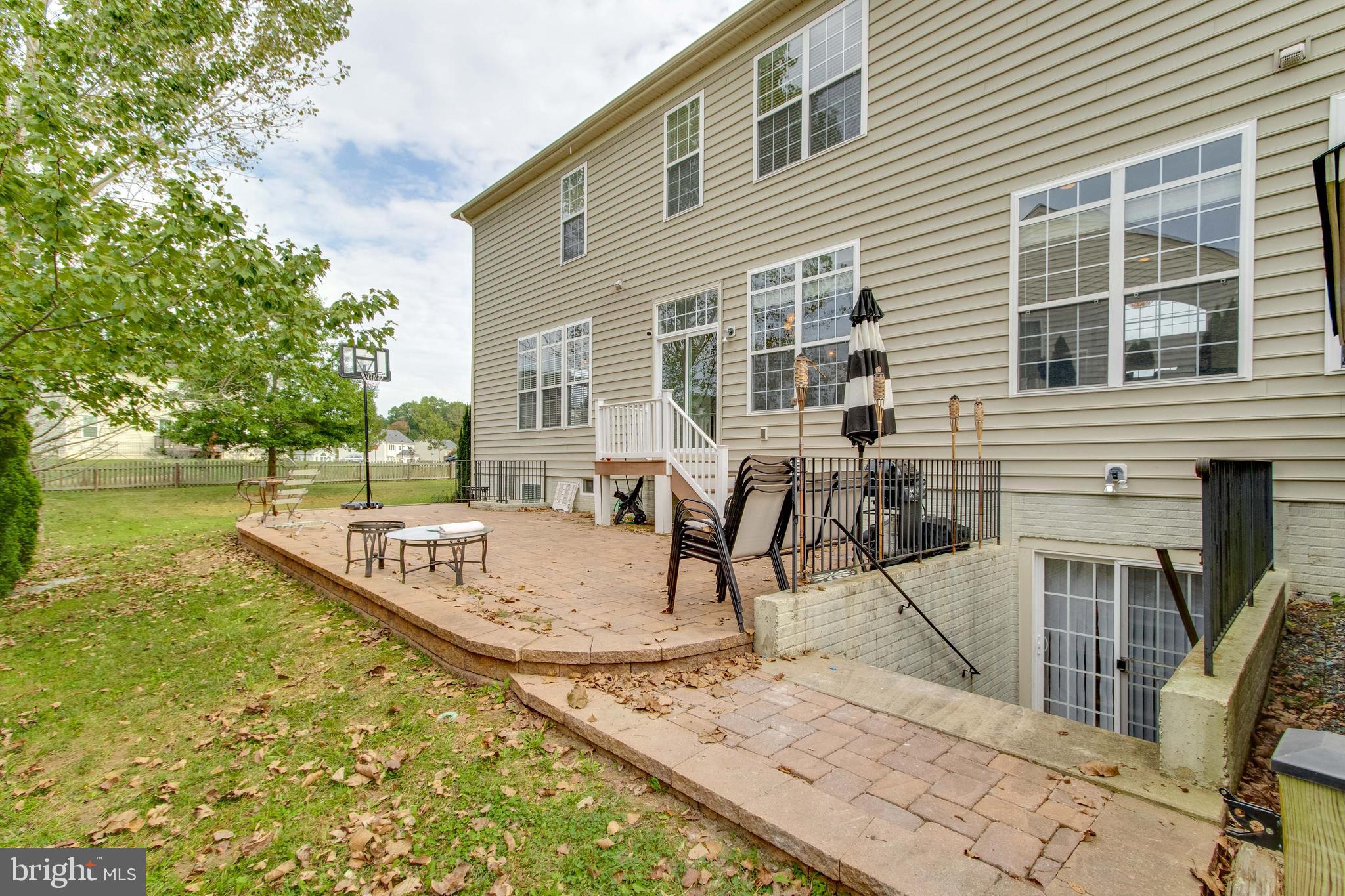 STAFFORD LAKES VILLAGE - Residential